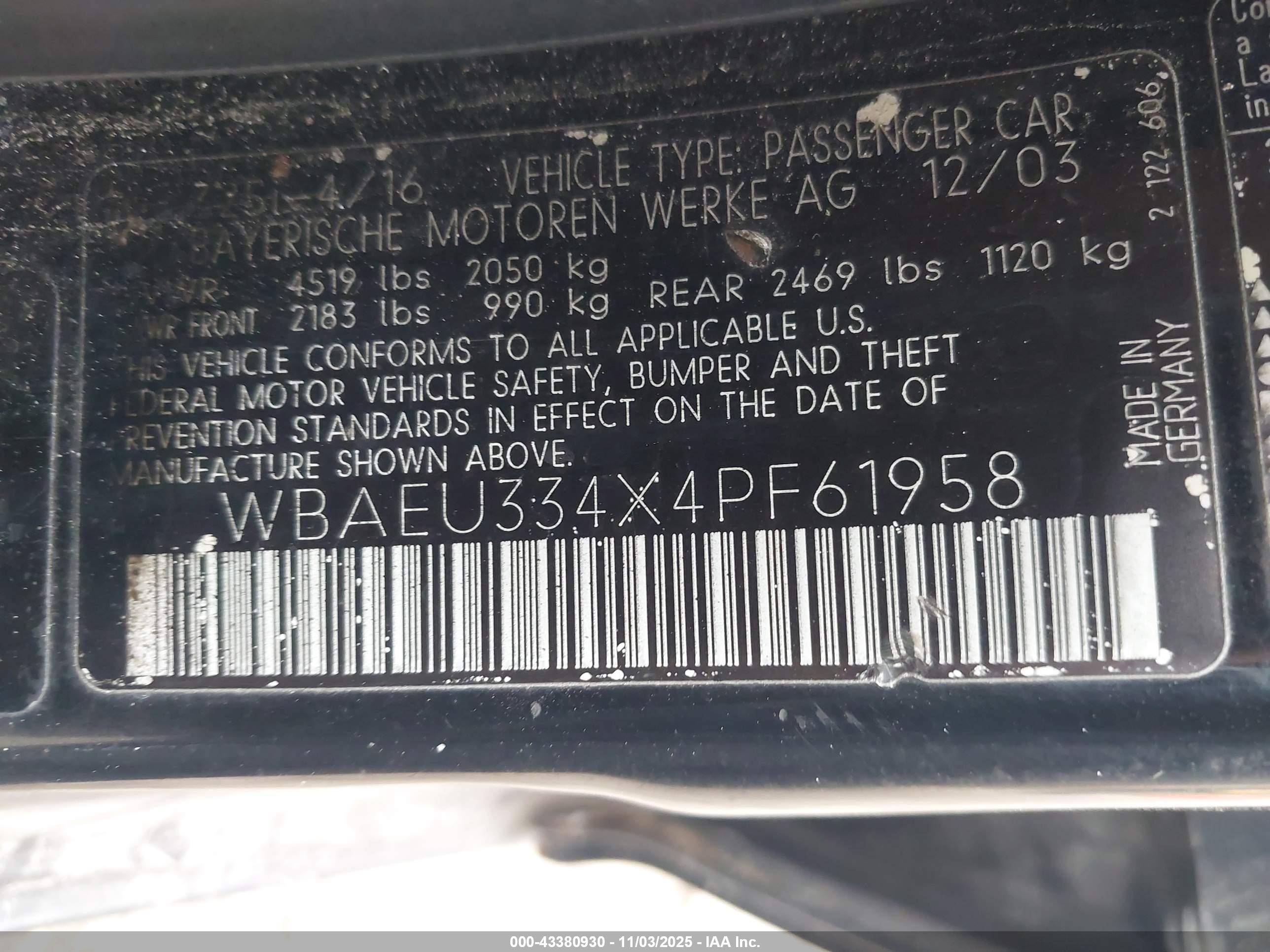 BMW 325XI image 9