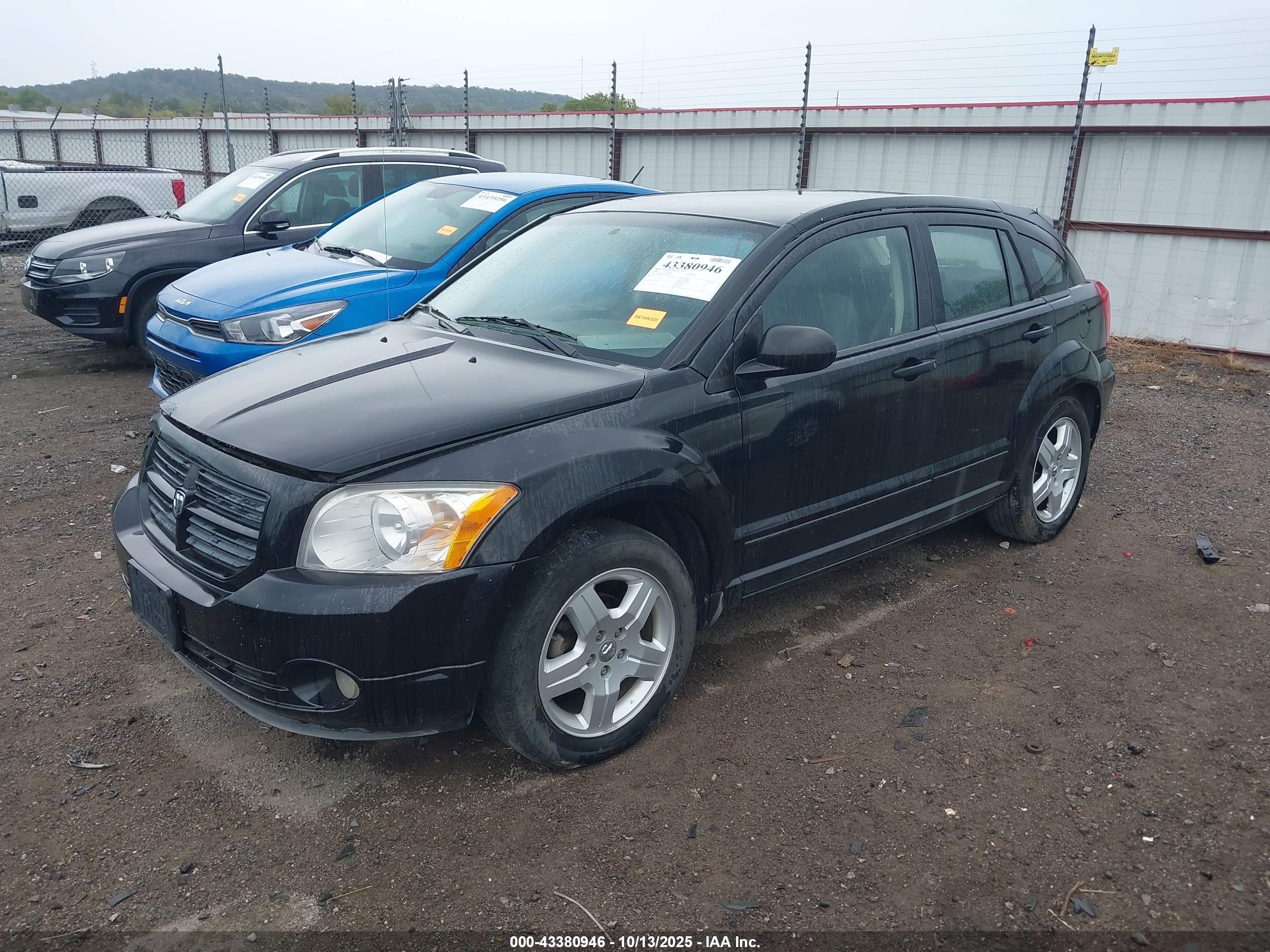 DODGE CALIBER image 2
