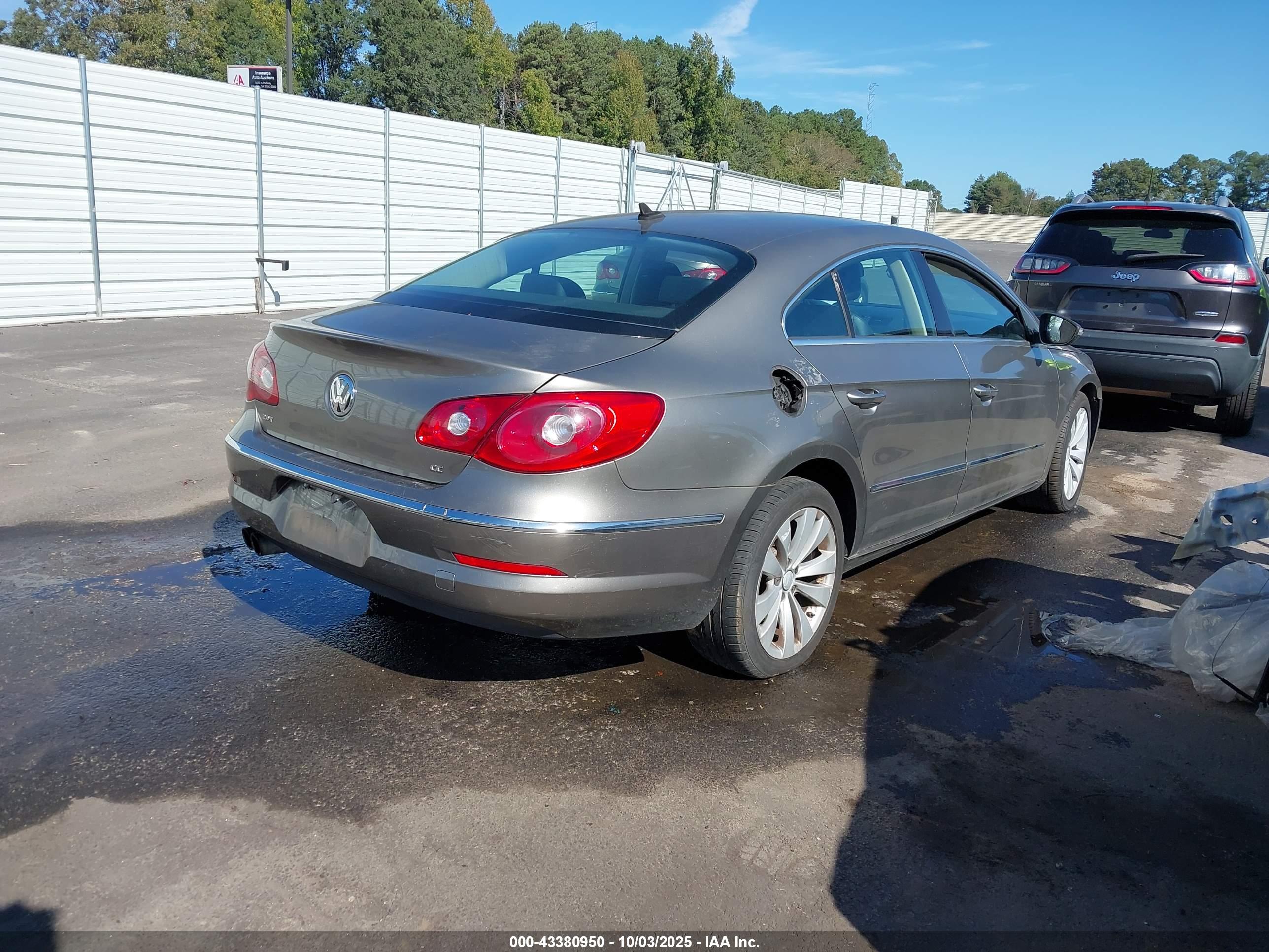 VOLKSWAGEN CC image 4