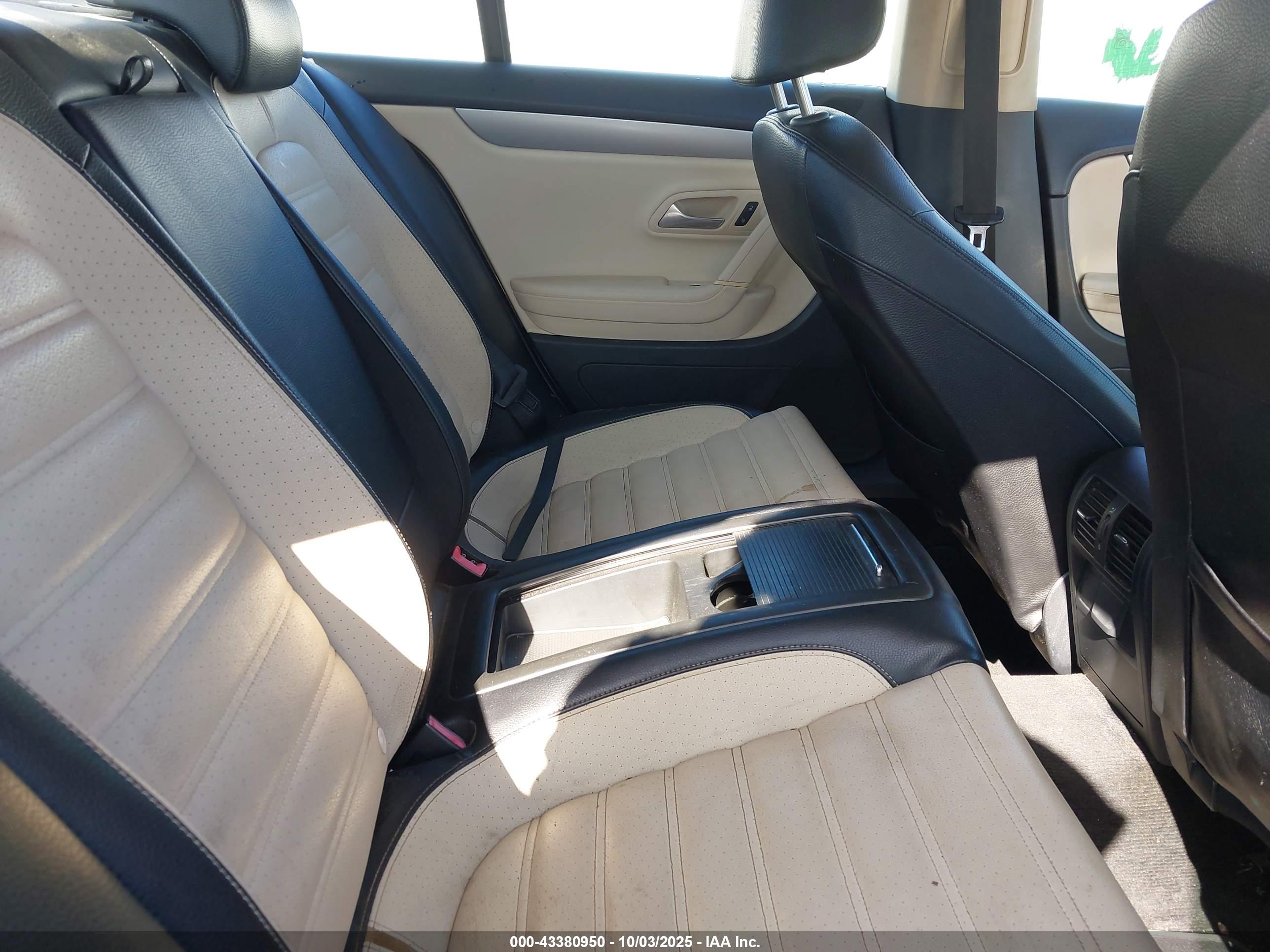 VOLKSWAGEN CC image 8