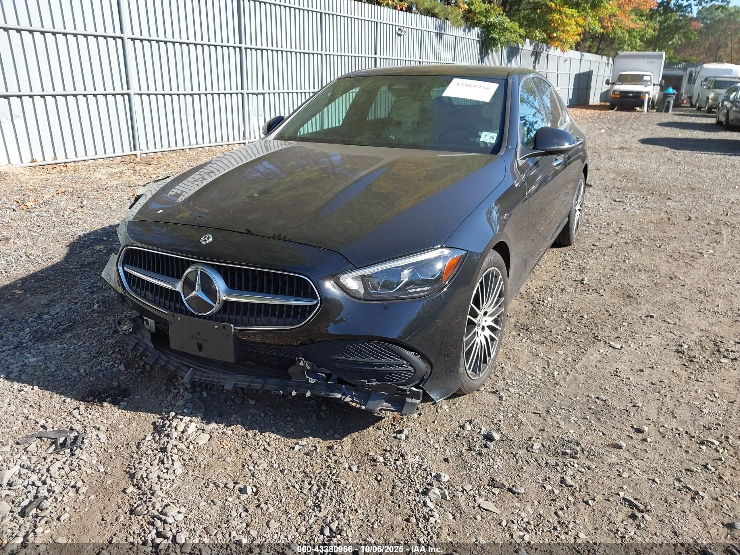 MERCEDES-BENZ C image 2