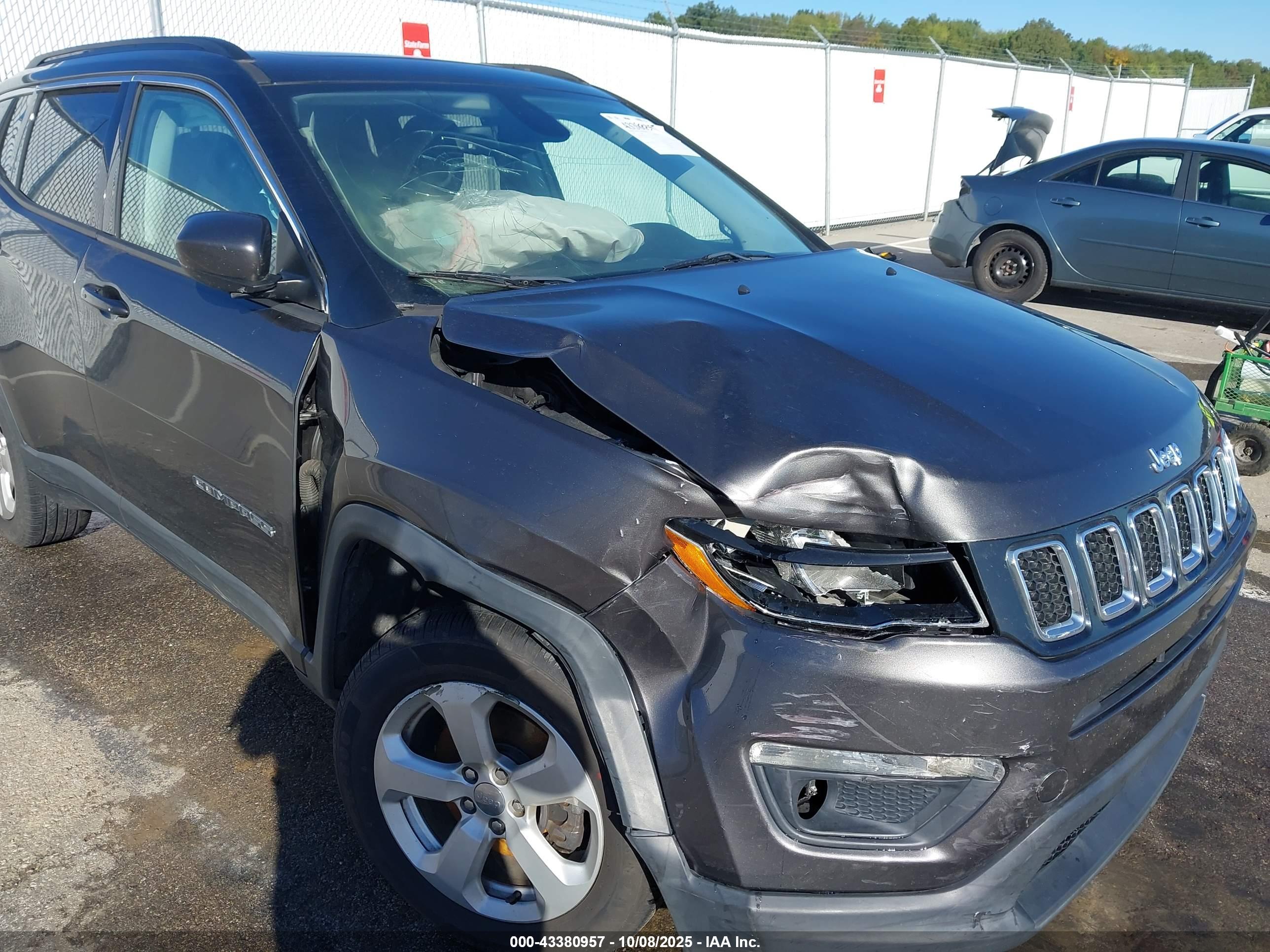 JEEP COMPASS image 6