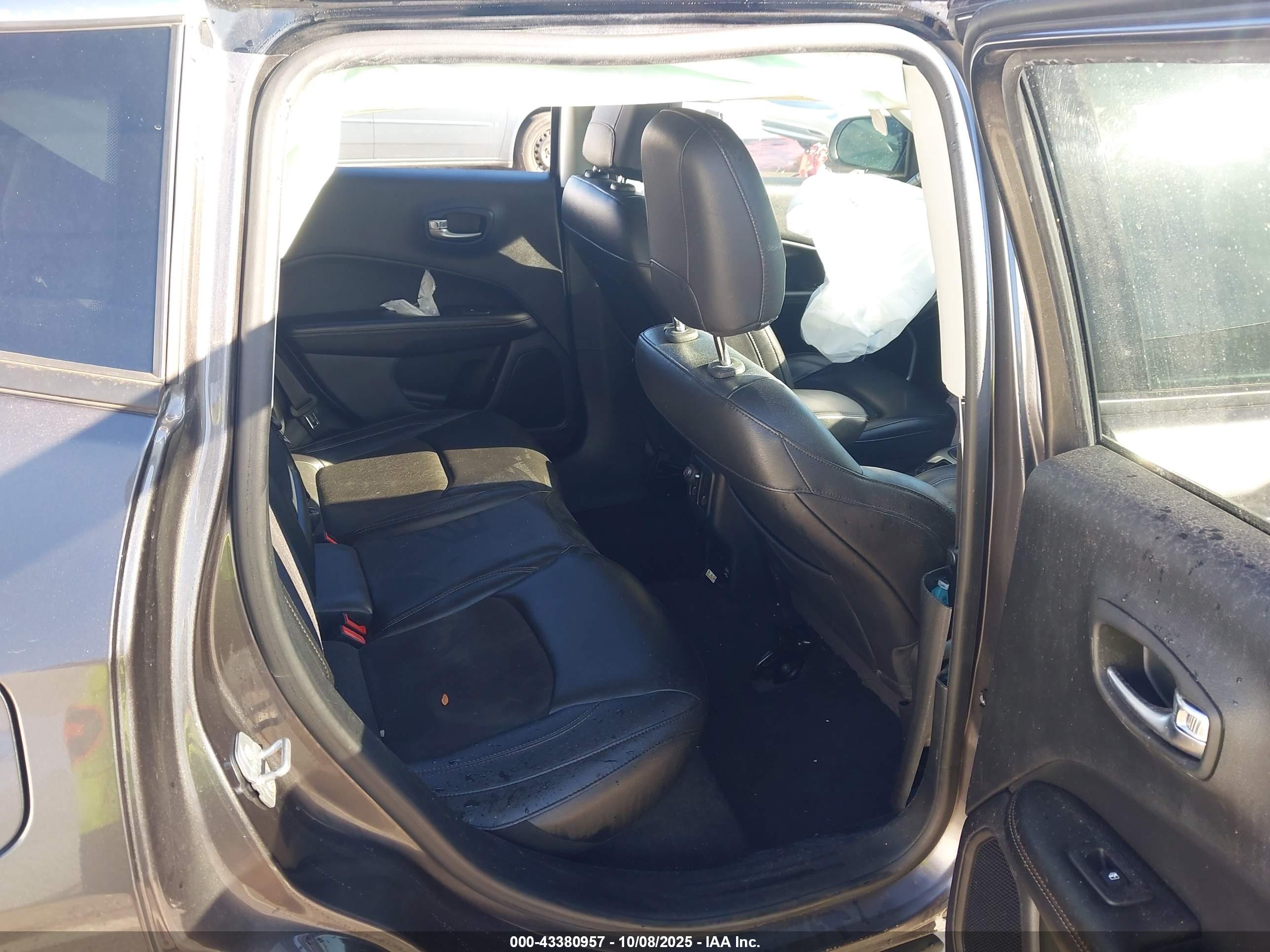 JEEP COMPASS image 8