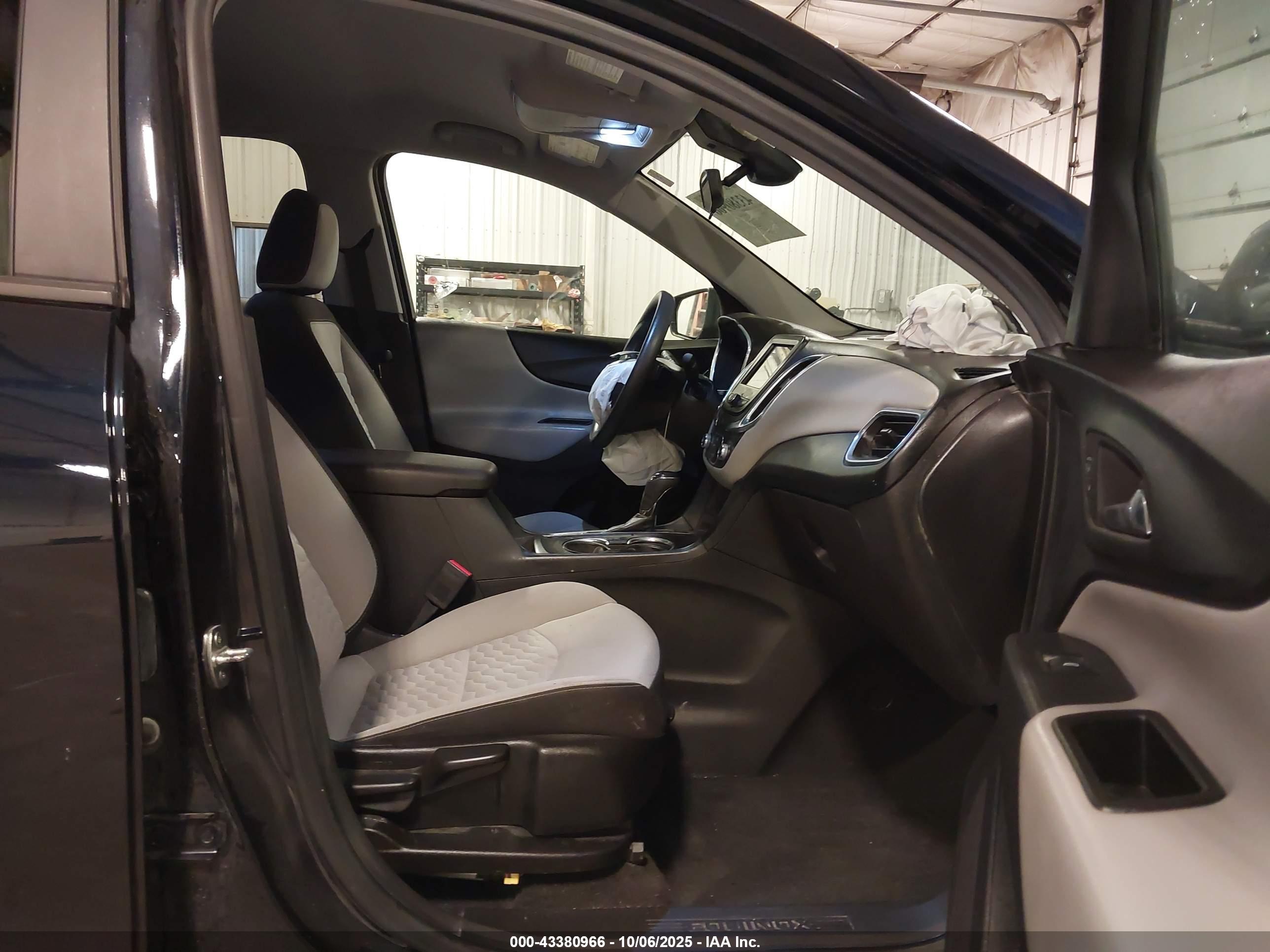 CHEVROLET EQUINOX image 5