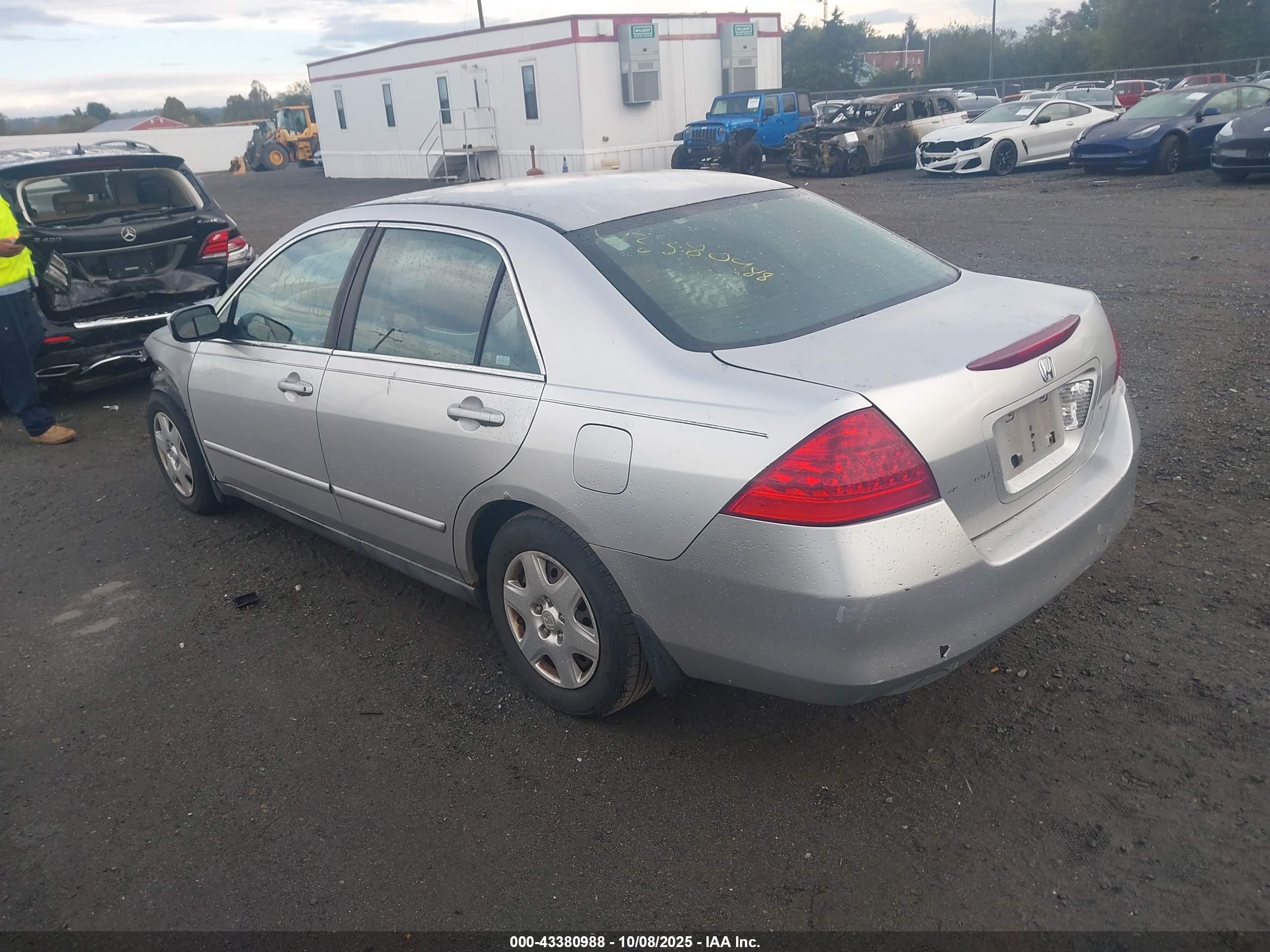HONDA ACCORD image 3