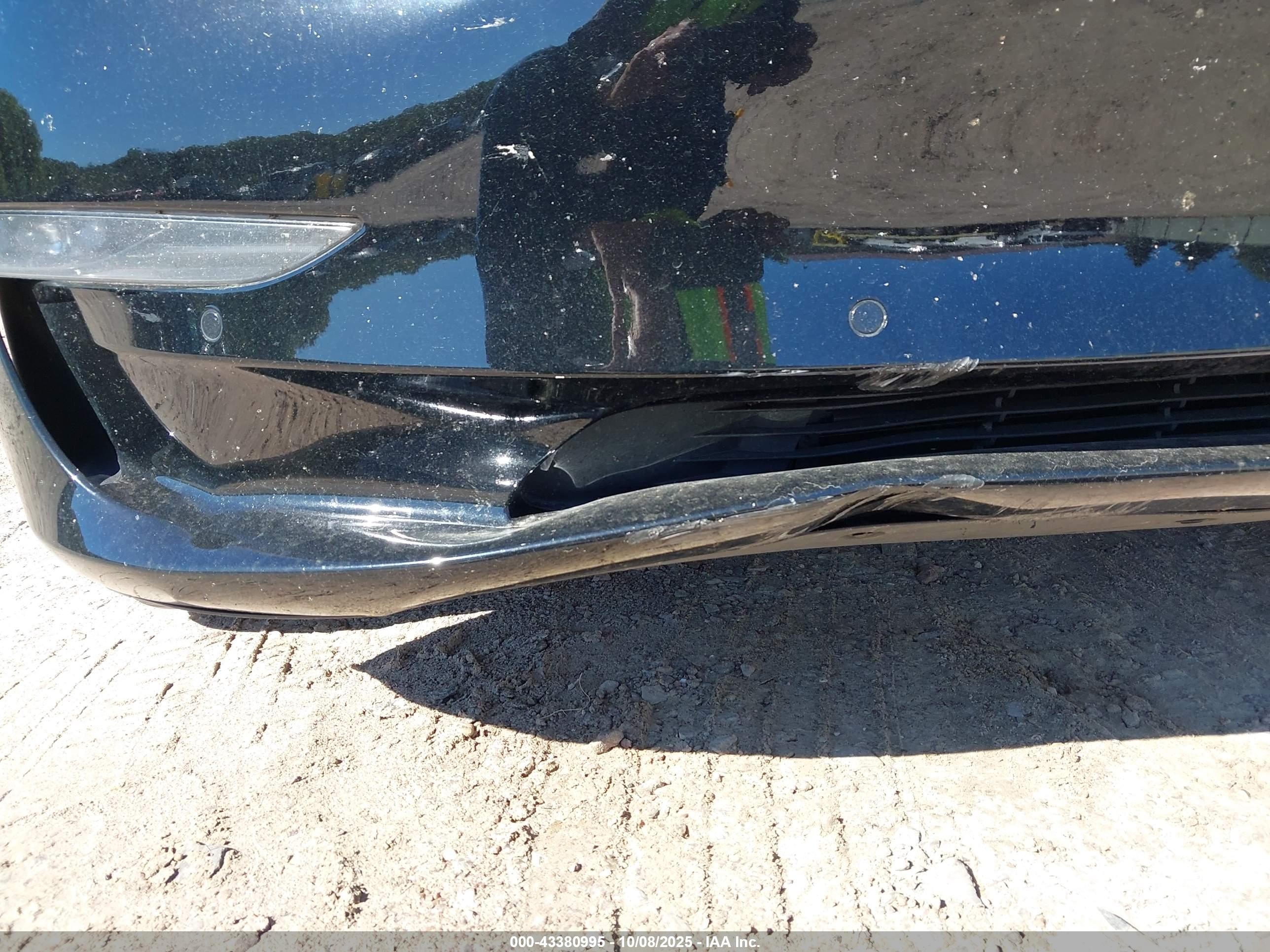TESLA MODEL image 6