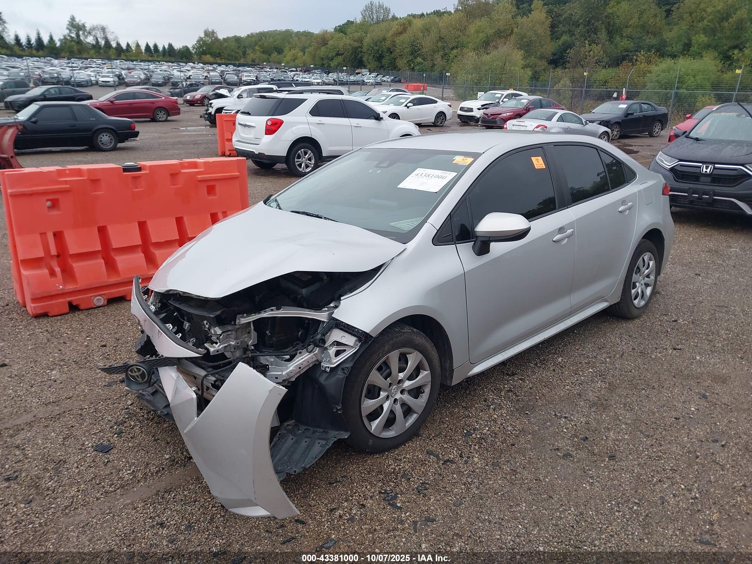 TOYOTA COROLLA image 2
