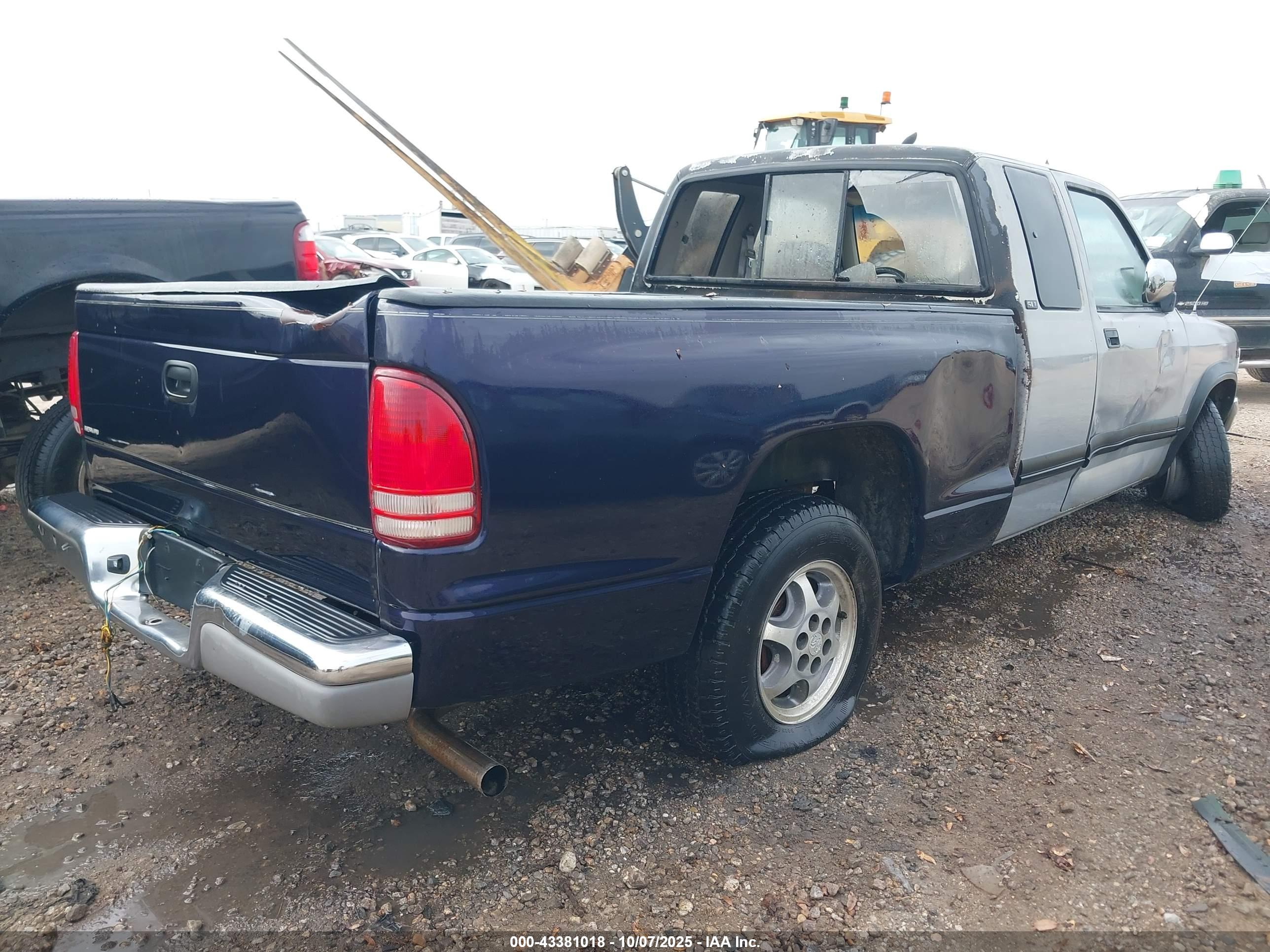 DODGE DAKOTA image 4