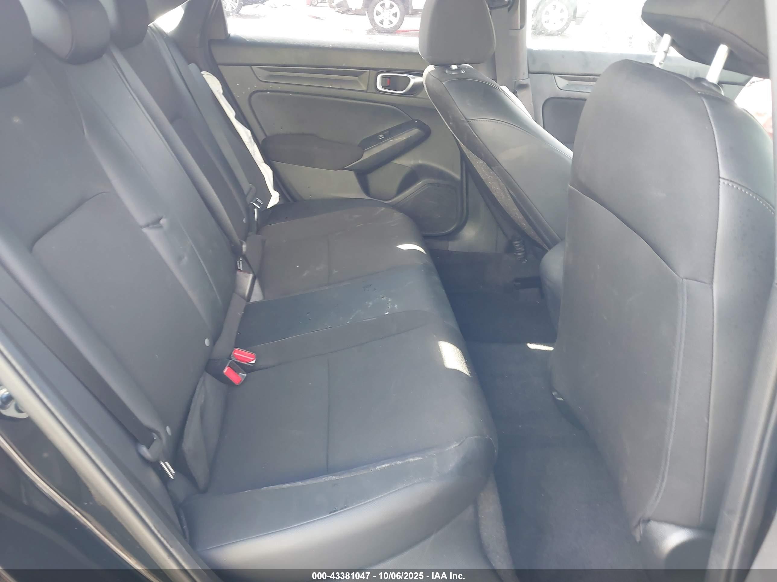 HONDA CIVIC image 8