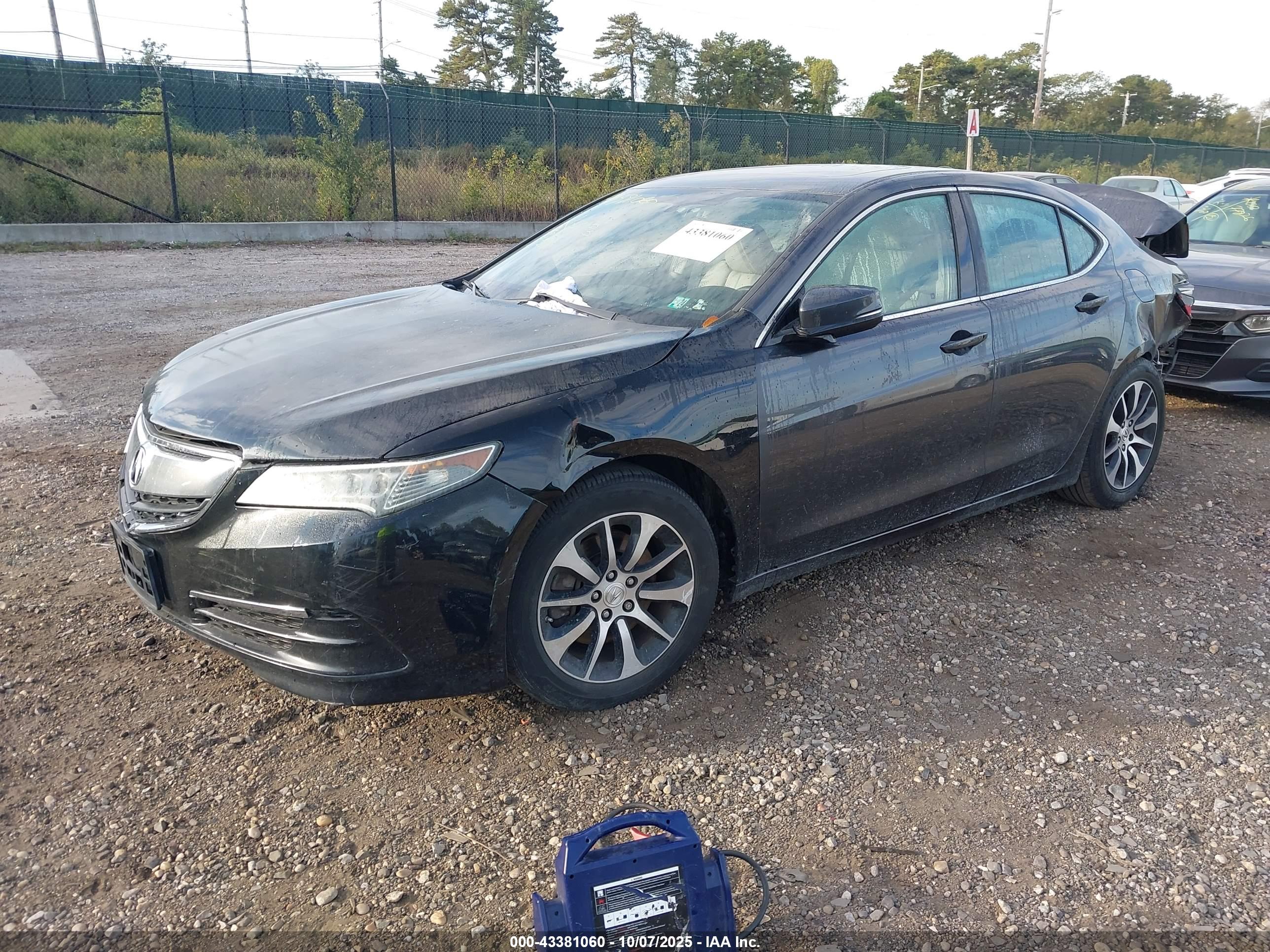 ACURA TLX image 2