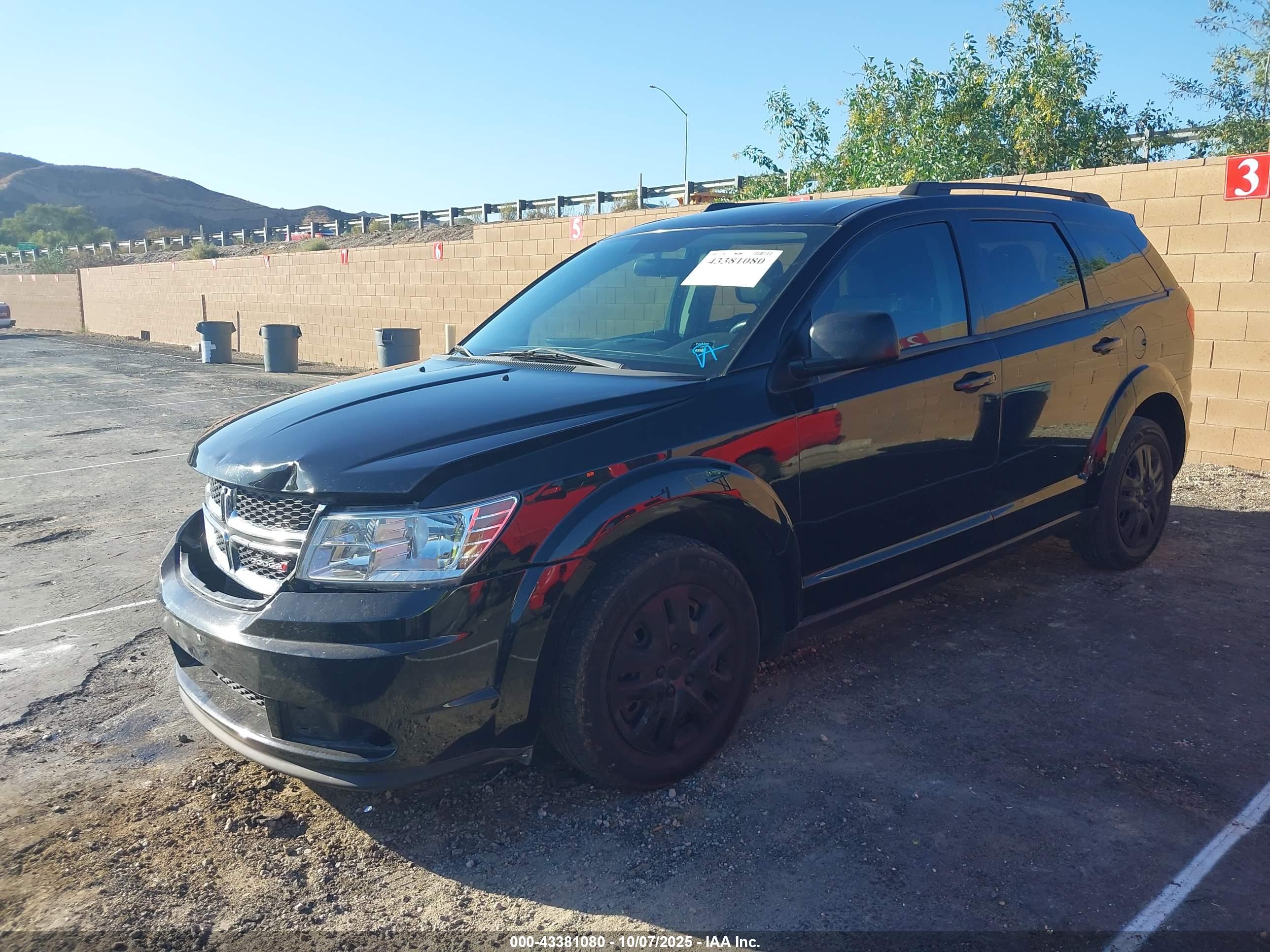 DODGE JOURNEY image 2