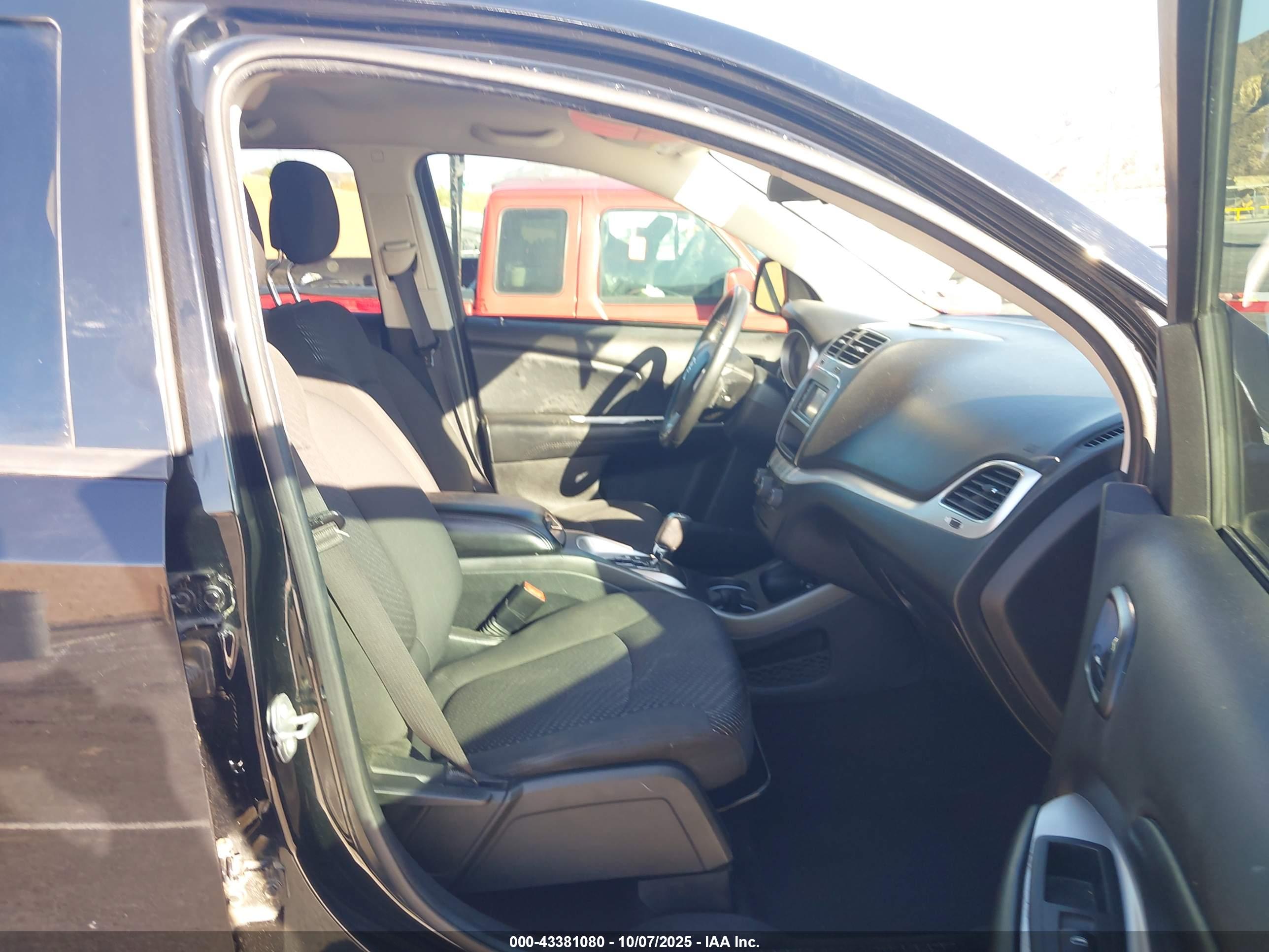 DODGE JOURNEY image 5