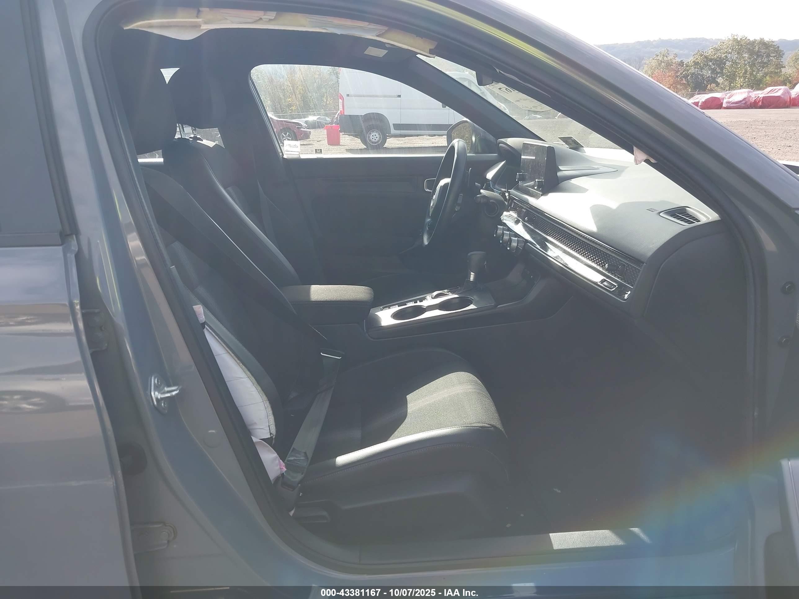 HONDA CIVIC image 5
