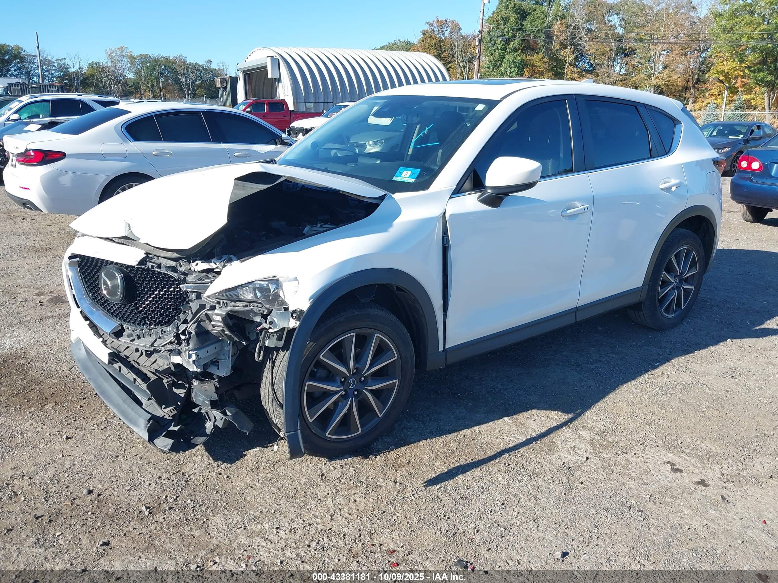 MAZDA CX-5 image 2