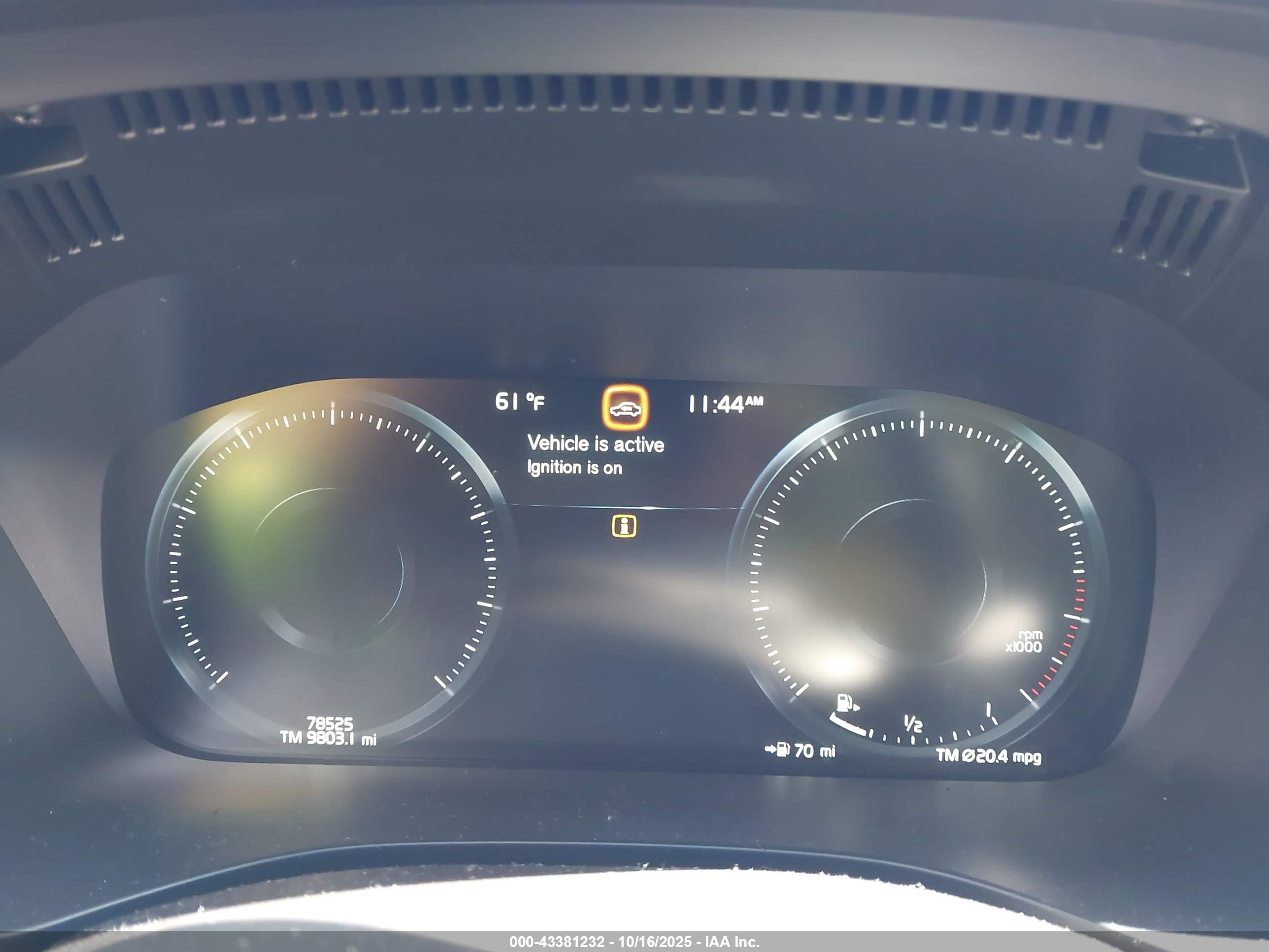 VOLVO XC60 image 7