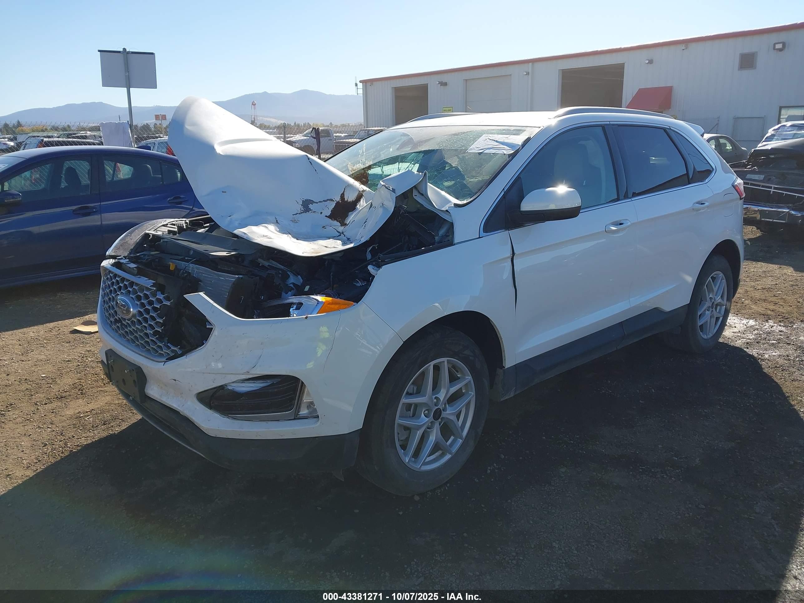 FORD EDGE image 2