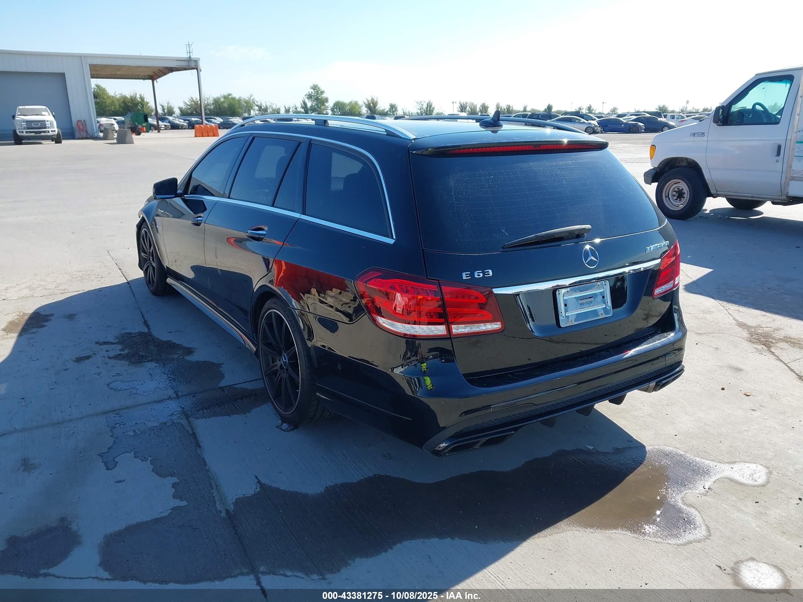 MERCEDES-BENZ E image 3