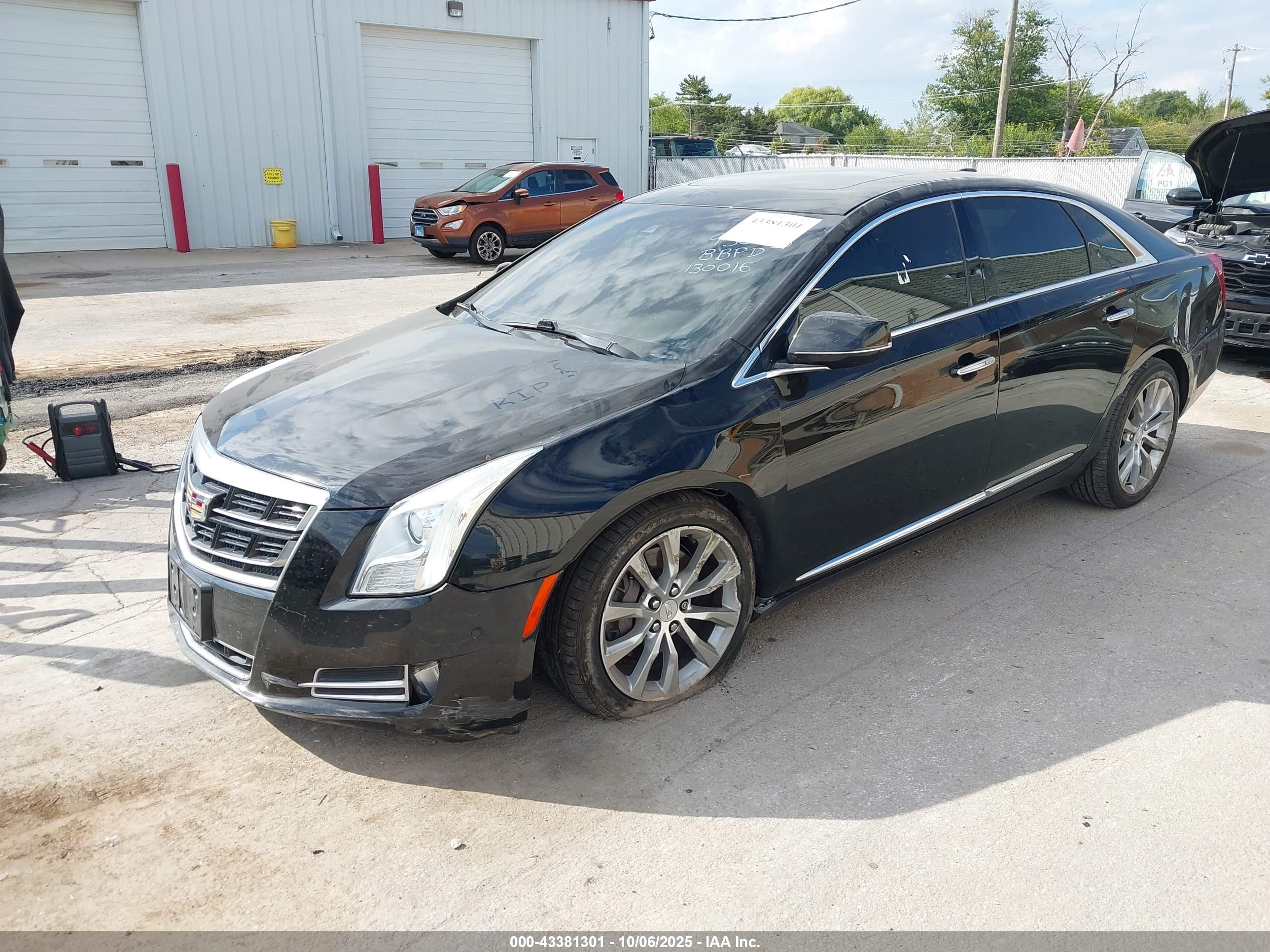 CADILLAC XTS image 2
