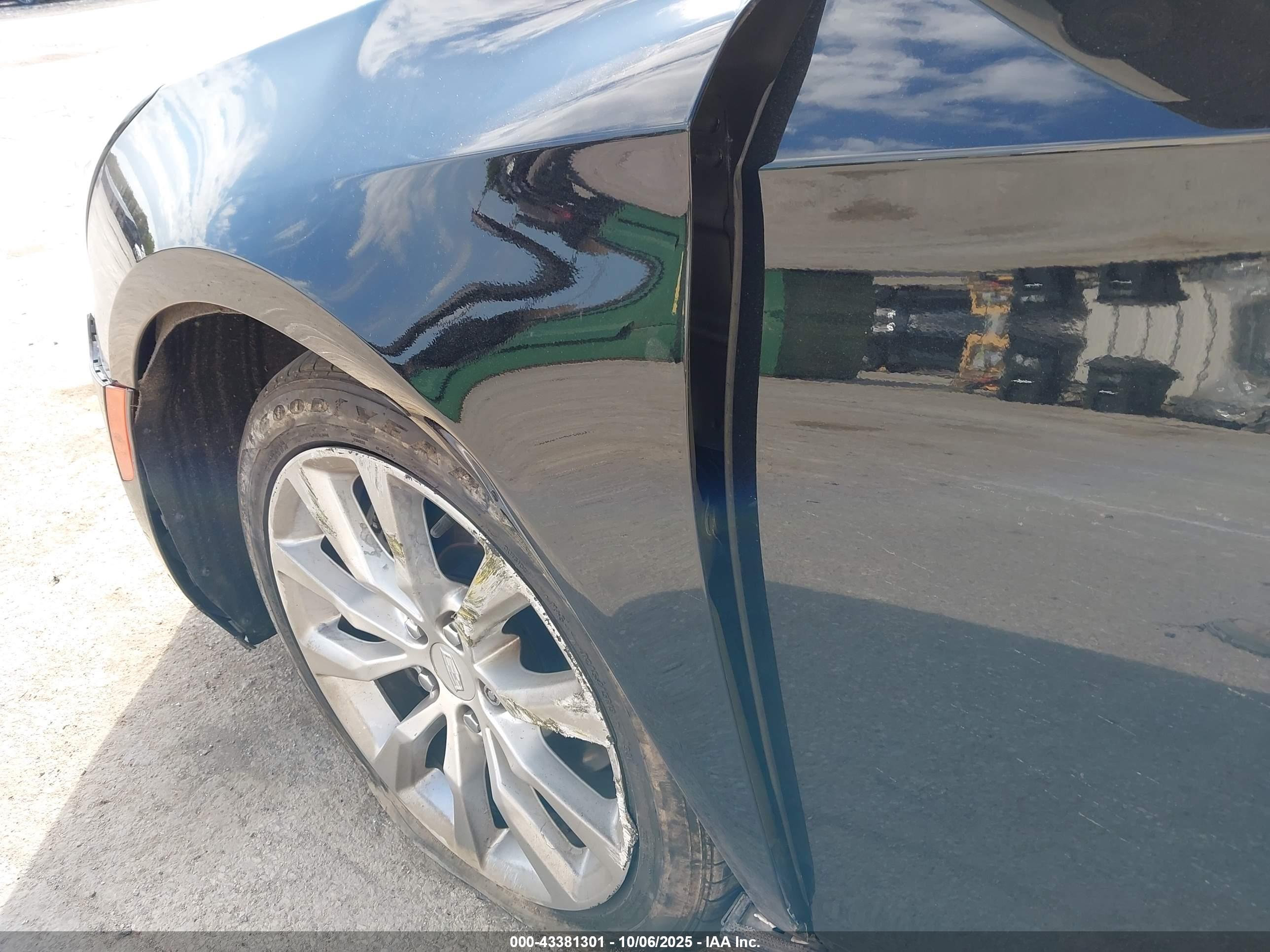 CADILLAC XTS image 6