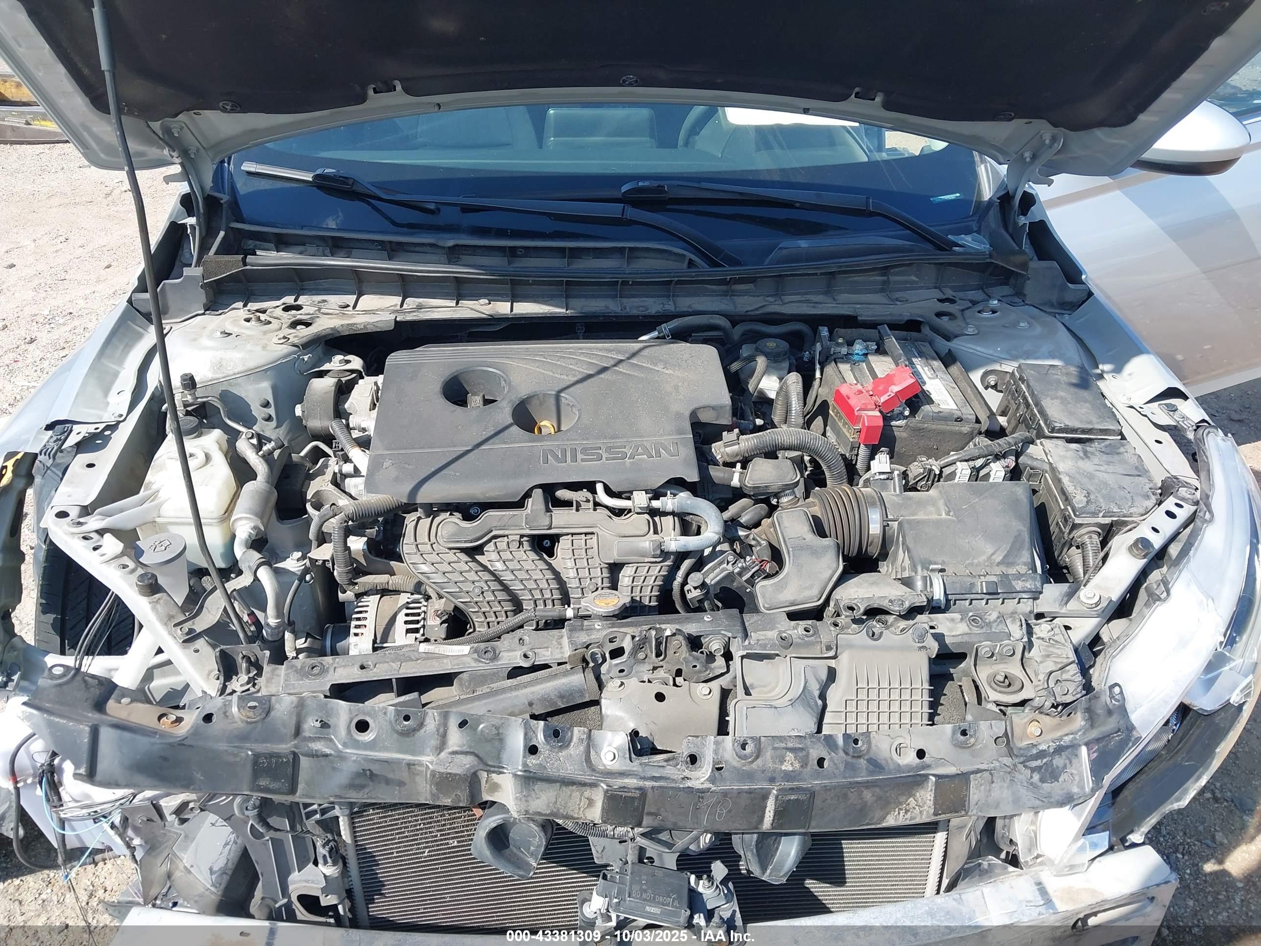 NISSAN ALTIMA image 10