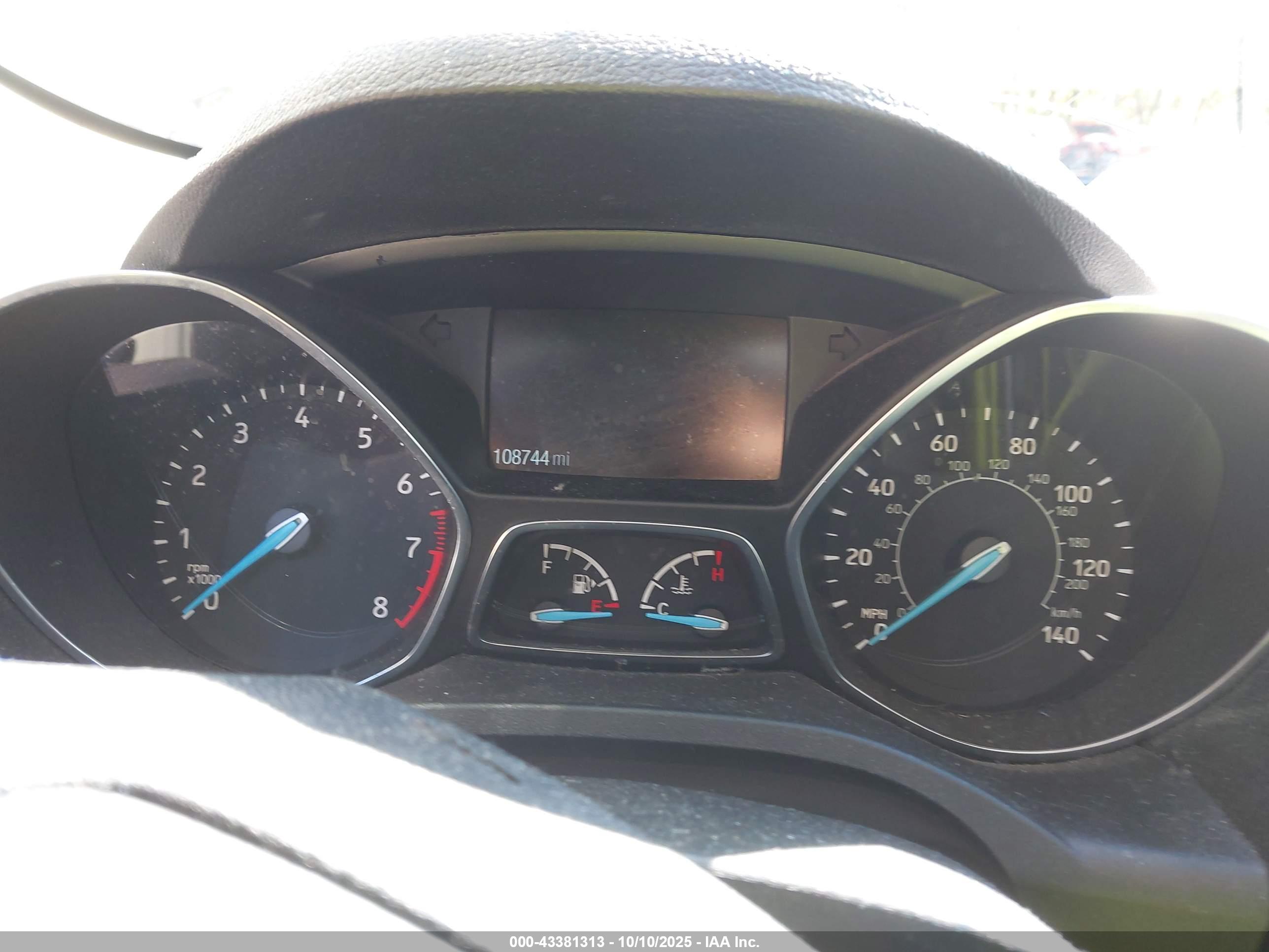 FORD ESCAPE image 7