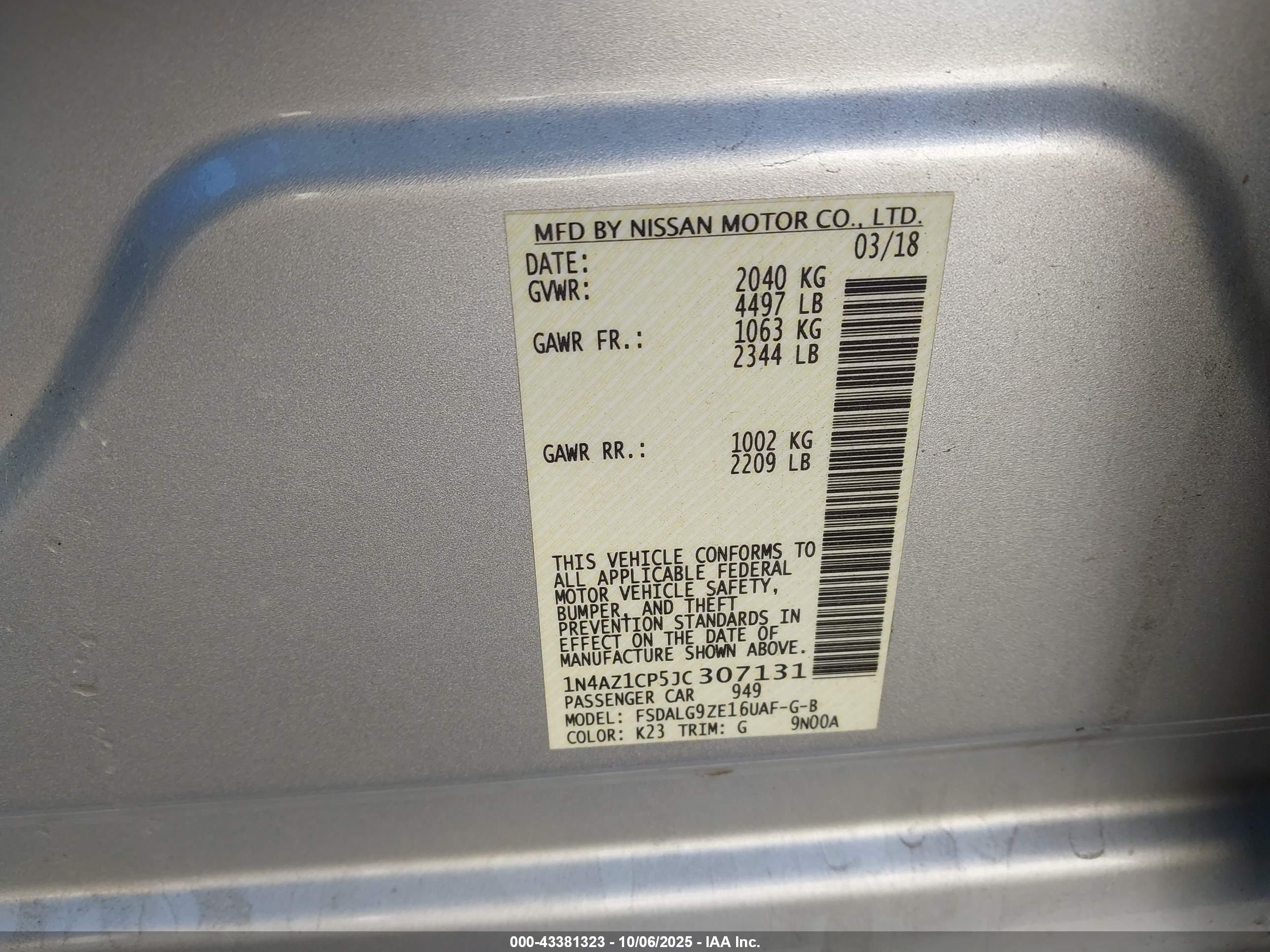 NISSAN LEAF image 9
