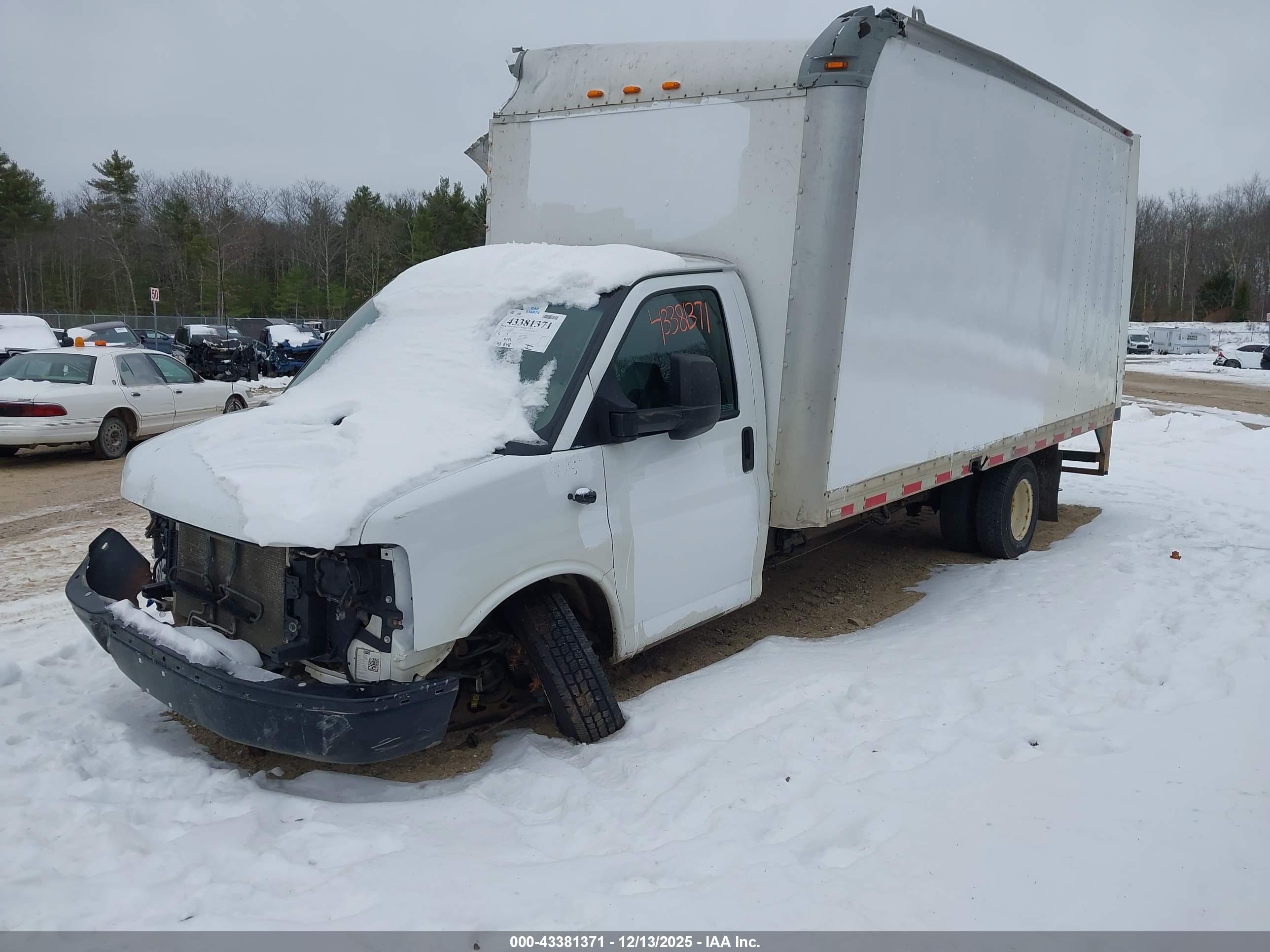 GMC SAVANA image 2