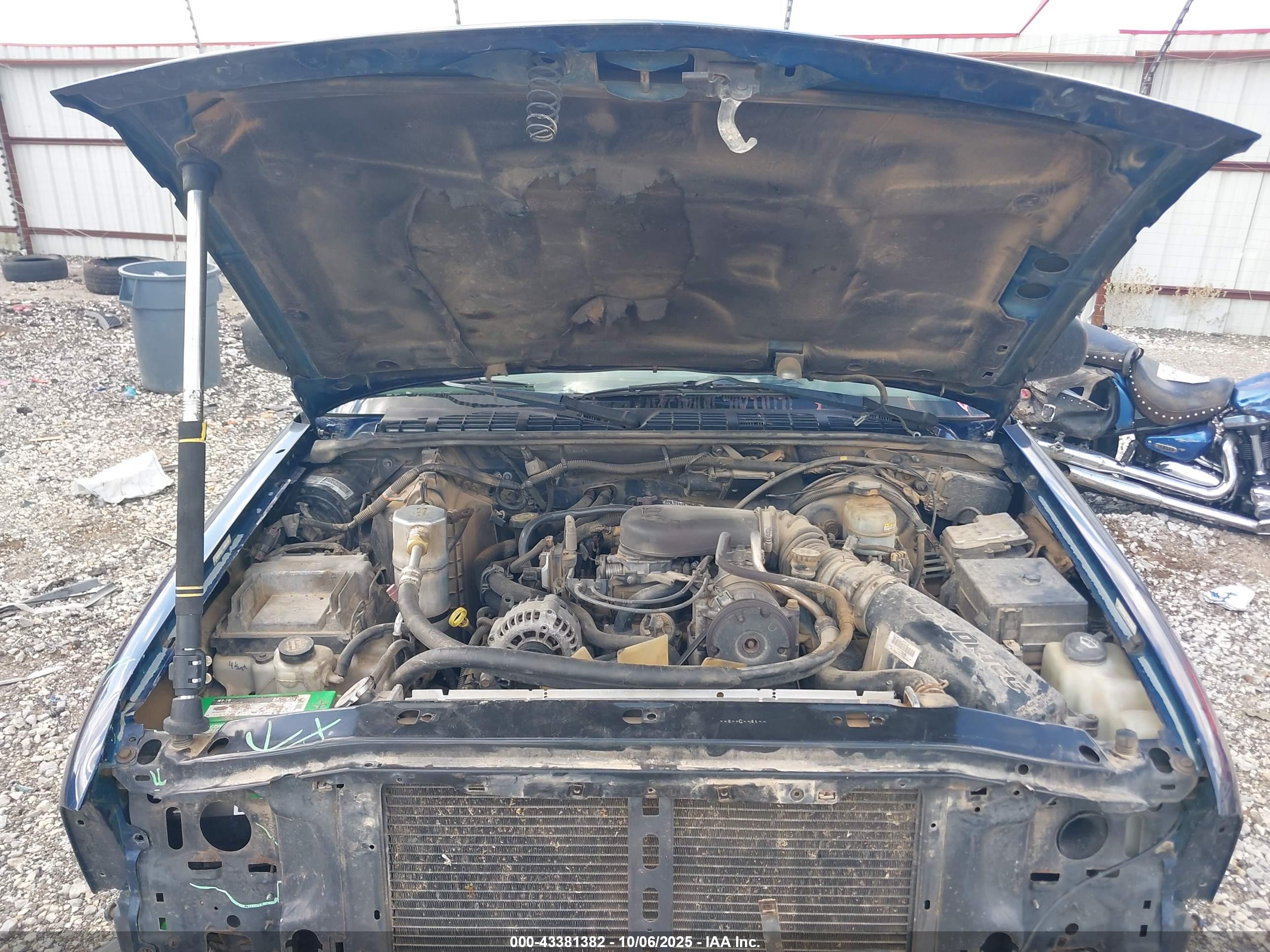 GMC SONOMA image 10