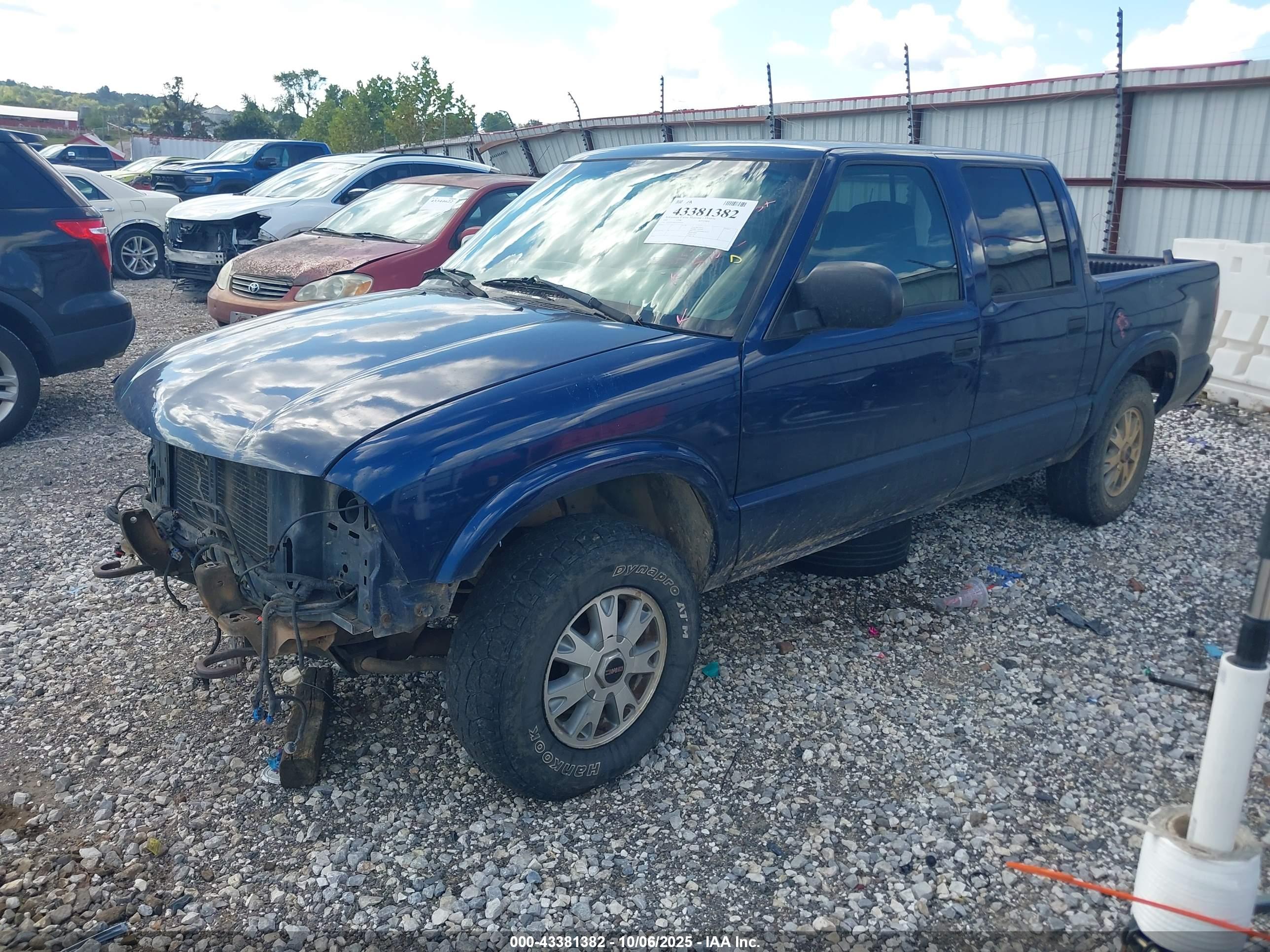 GMC SONOMA image 2