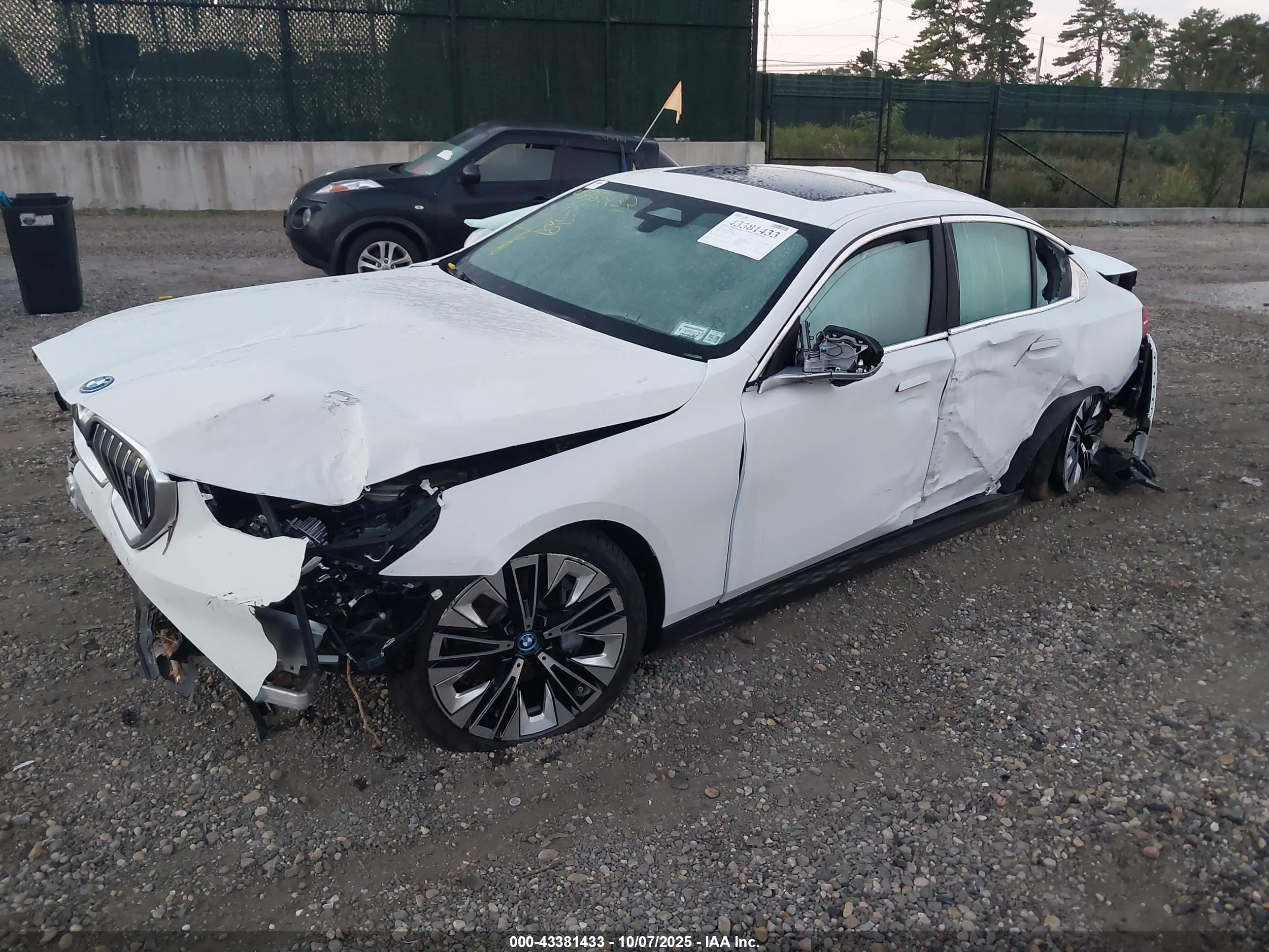 BMW I5 image 2