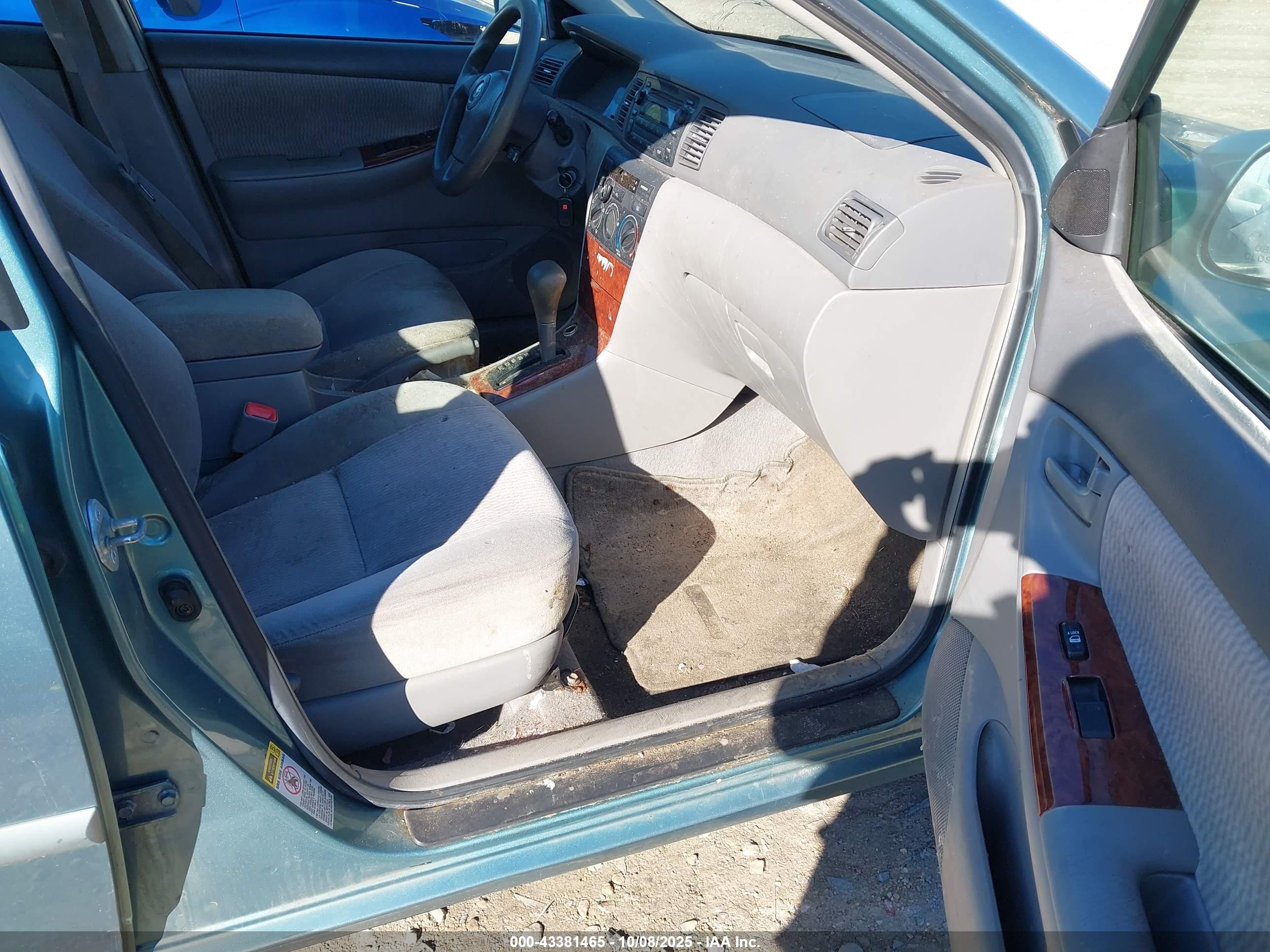 TOYOTA COROLLA image 5