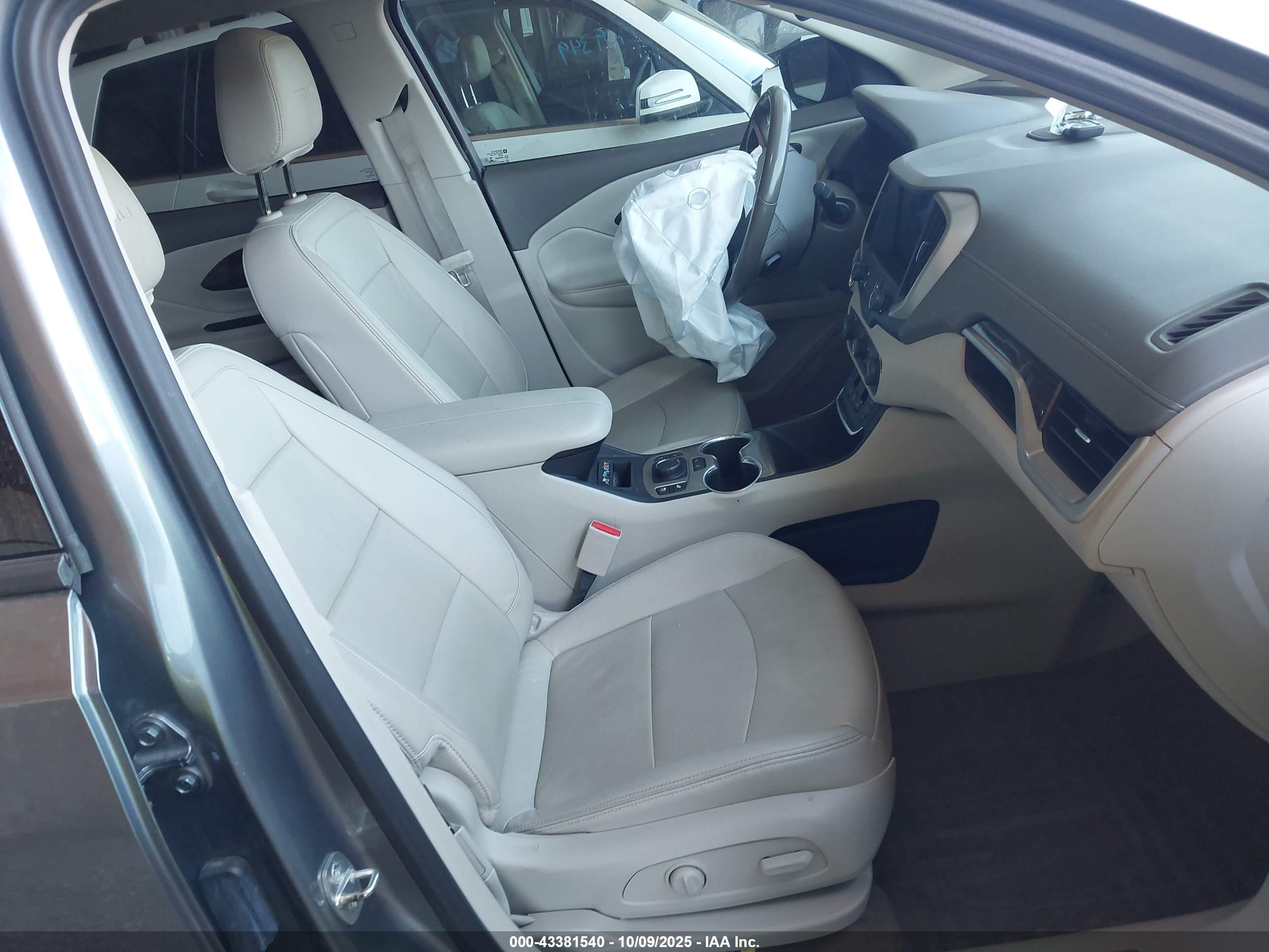 GMC TERRAIN image 5