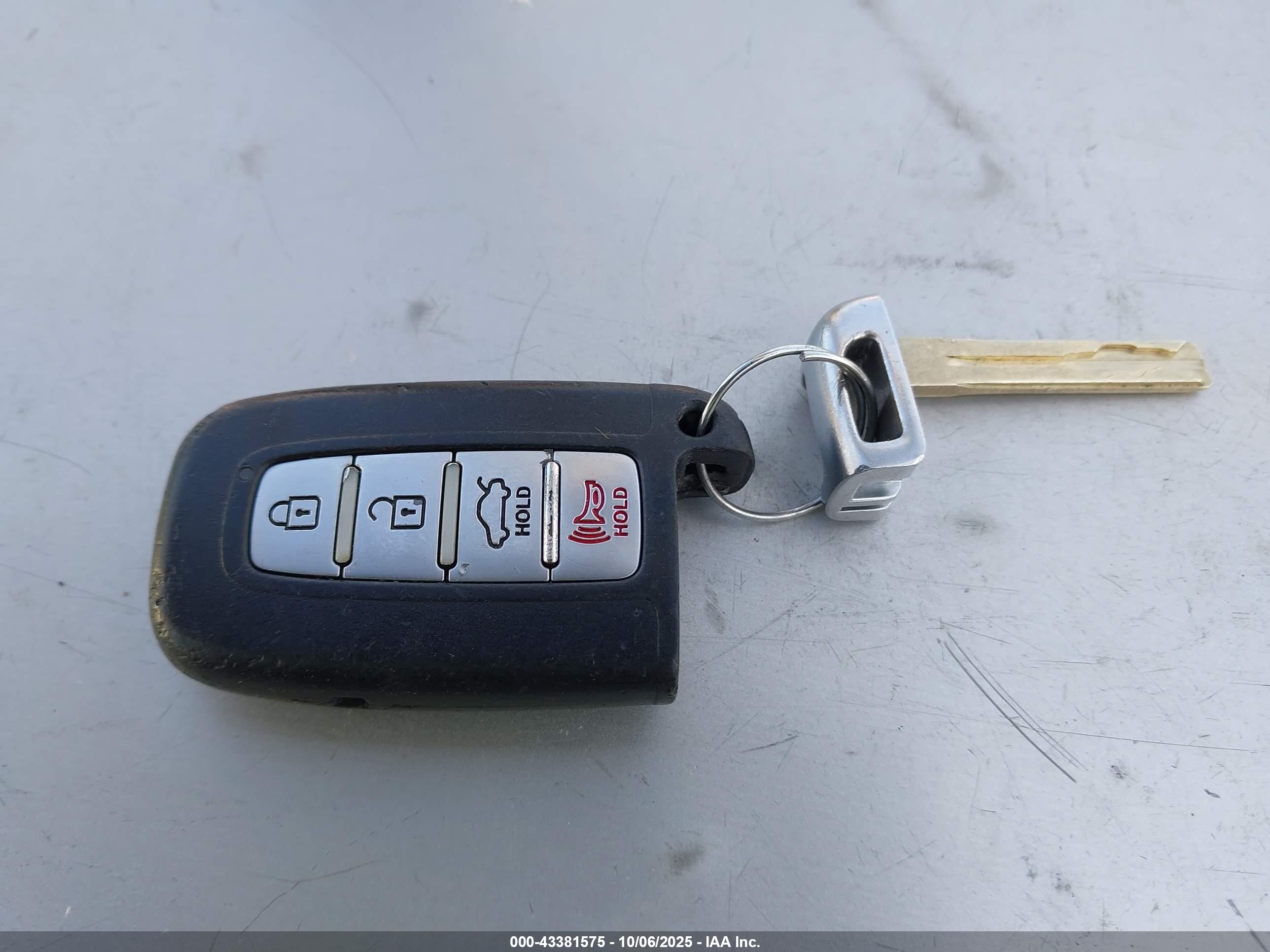 HYUNDAI SONATA image 11