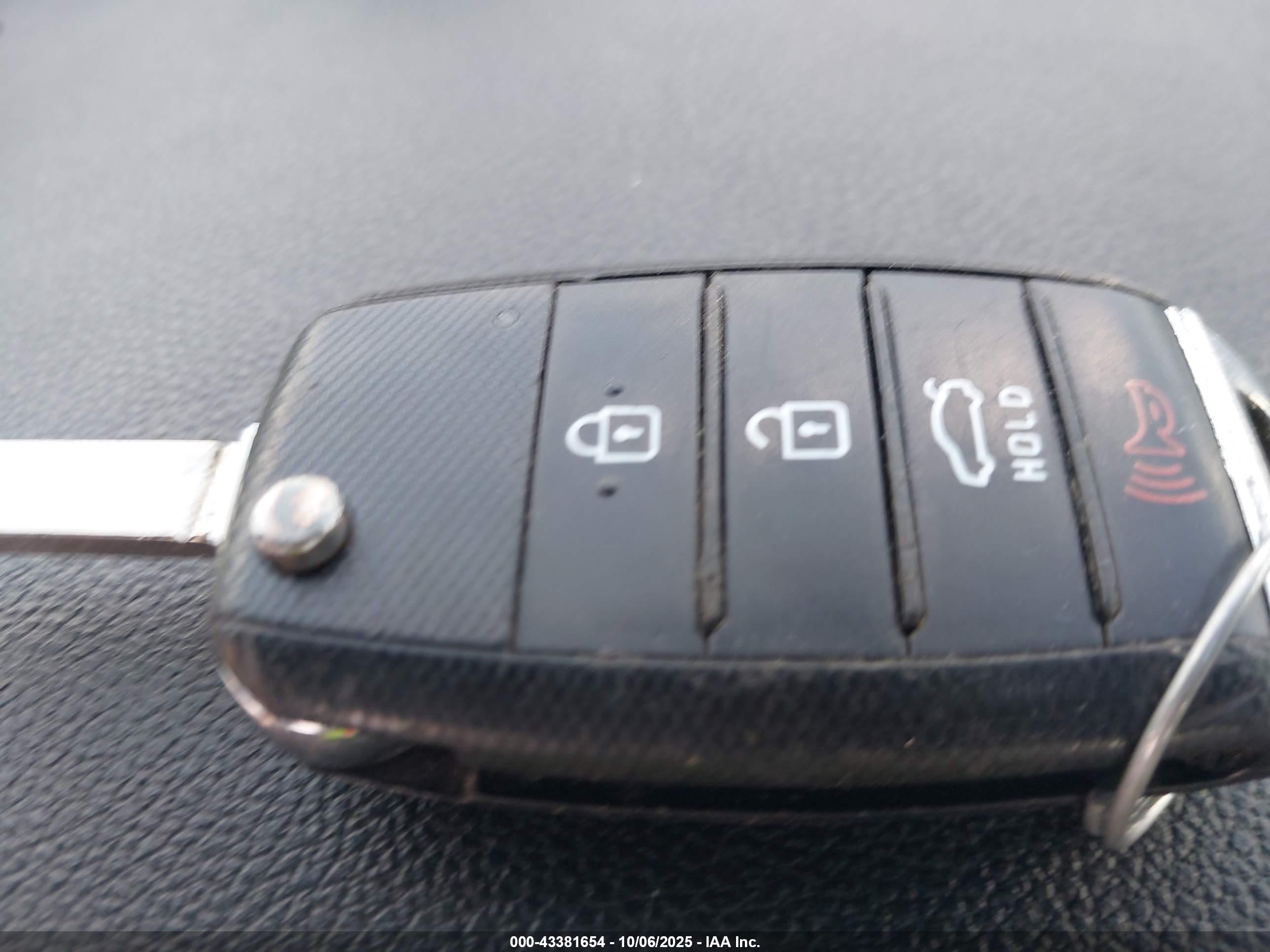 KIA OPTIMA image 11
