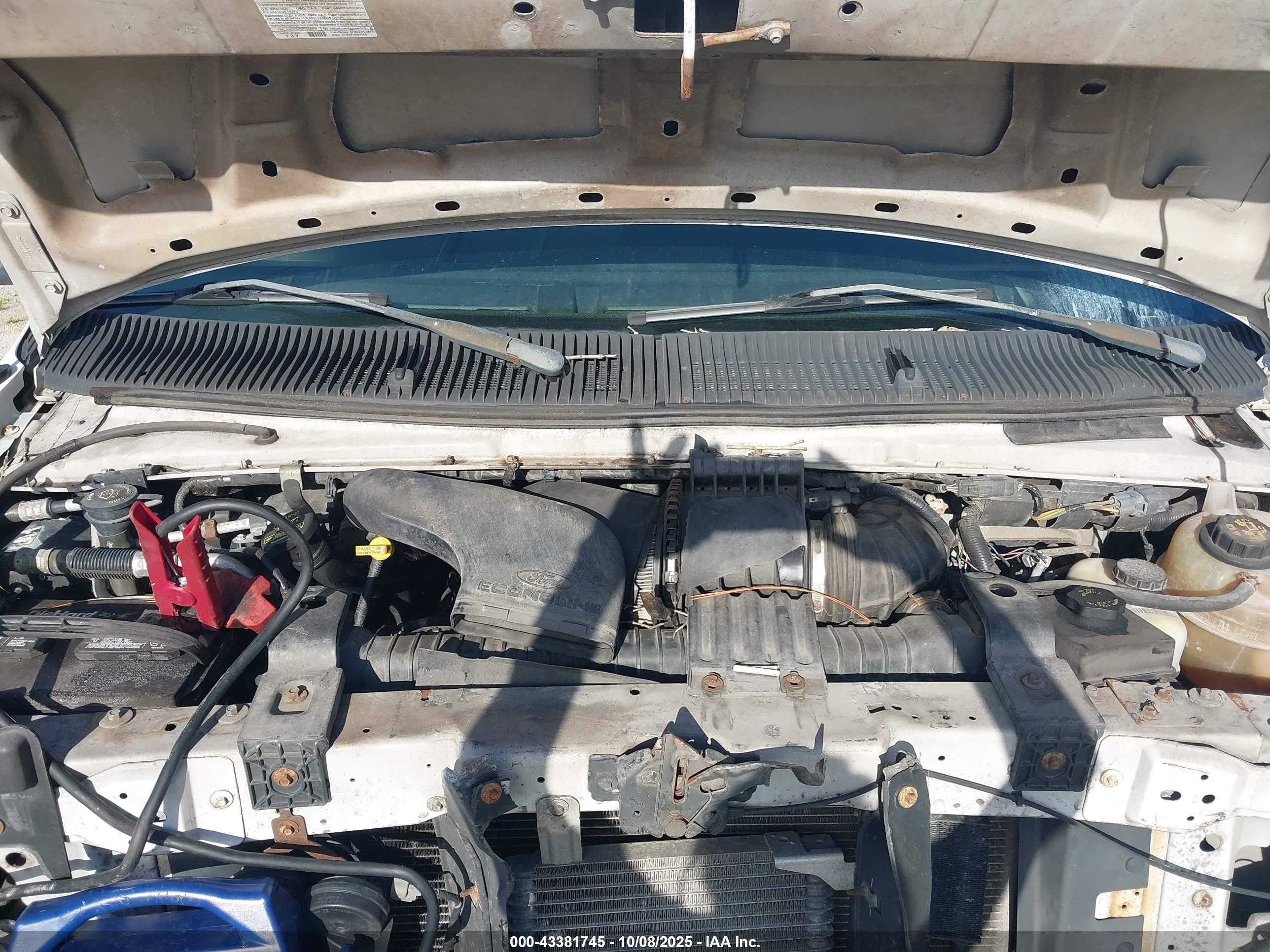 FORD E-350 image 10