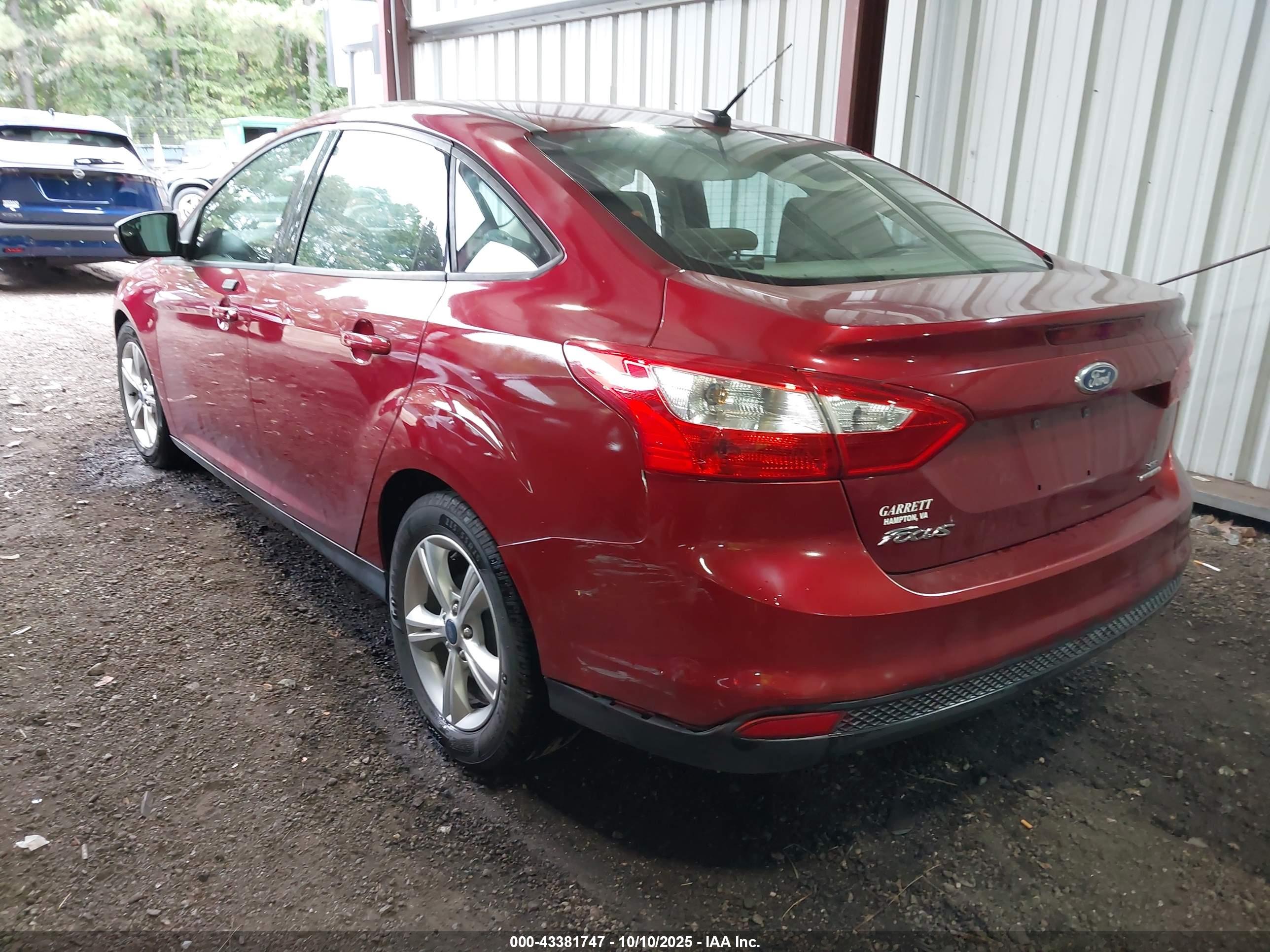 FORD FOCUS image 3