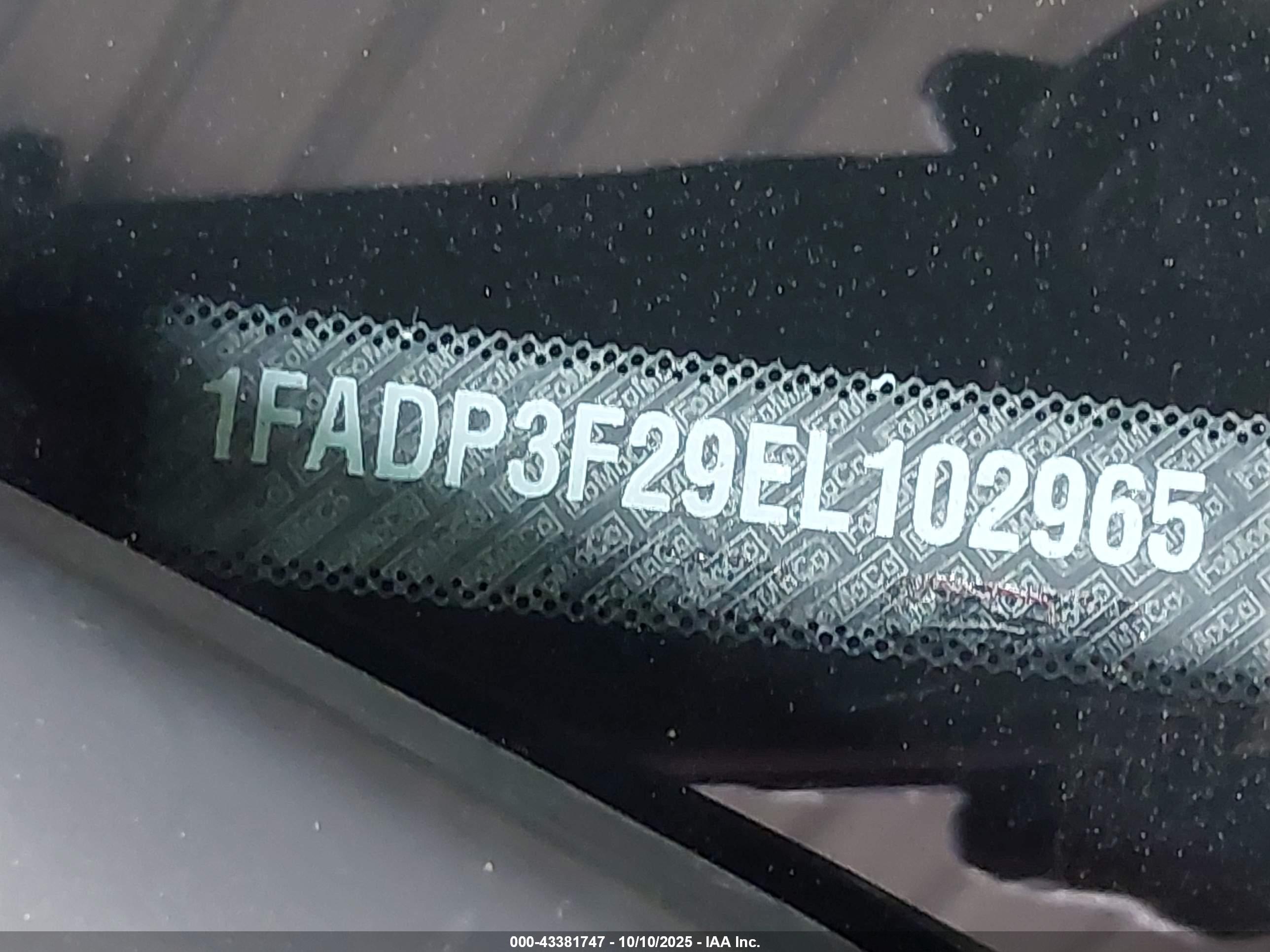 FORD FOCUS image 9