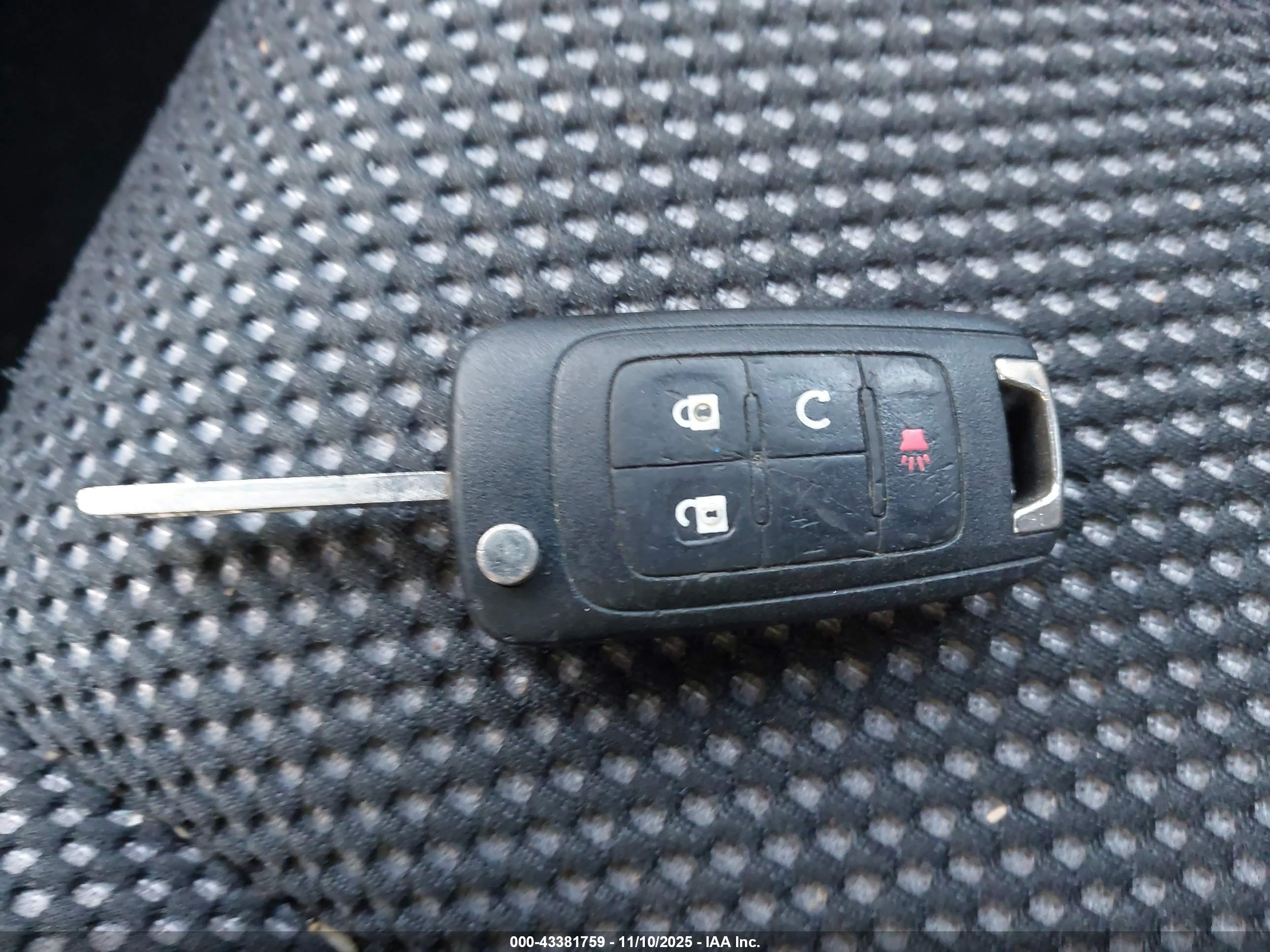 CHEVROLET EQUINOX image 11