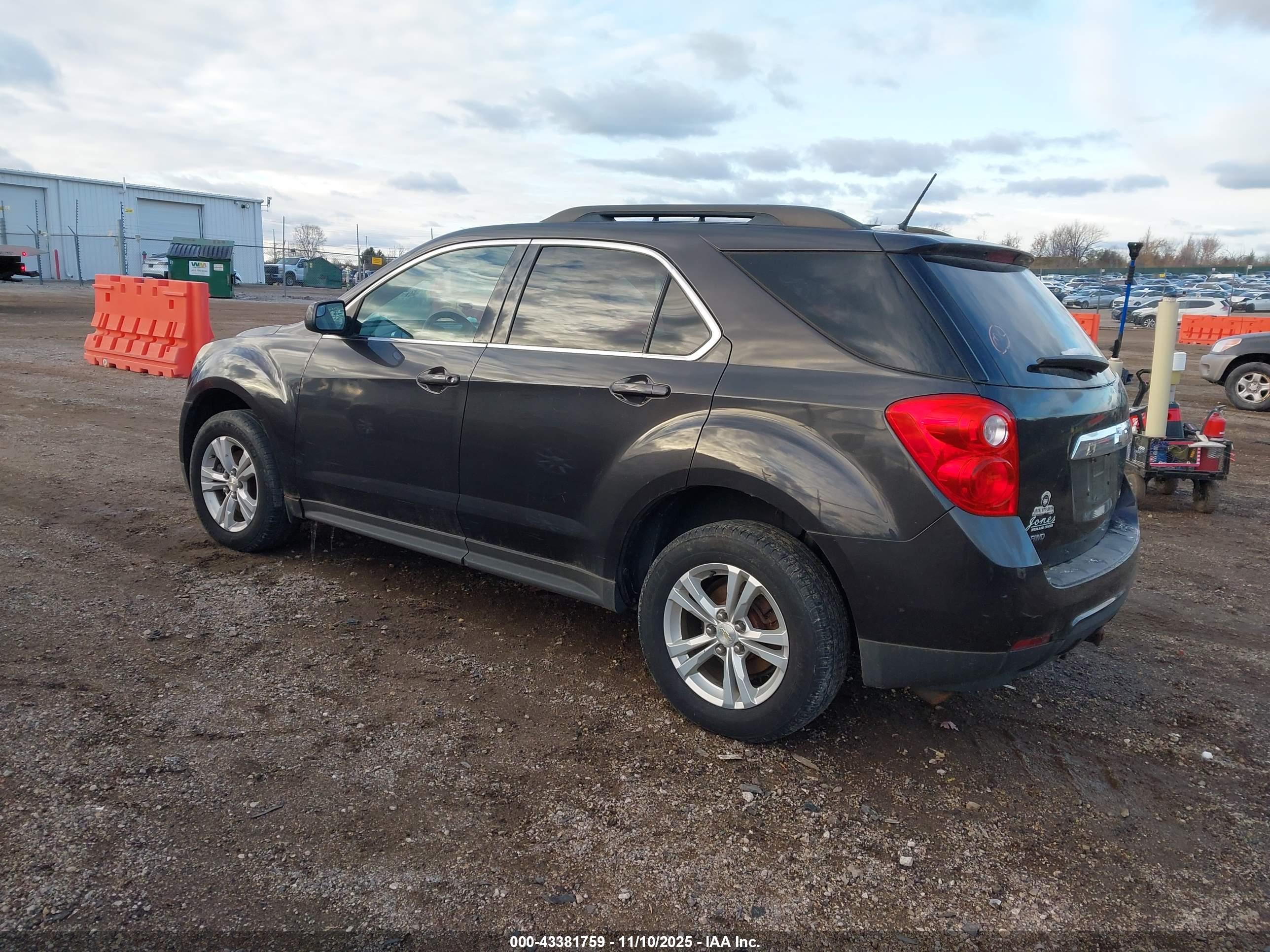 CHEVROLET EQUINOX image 3