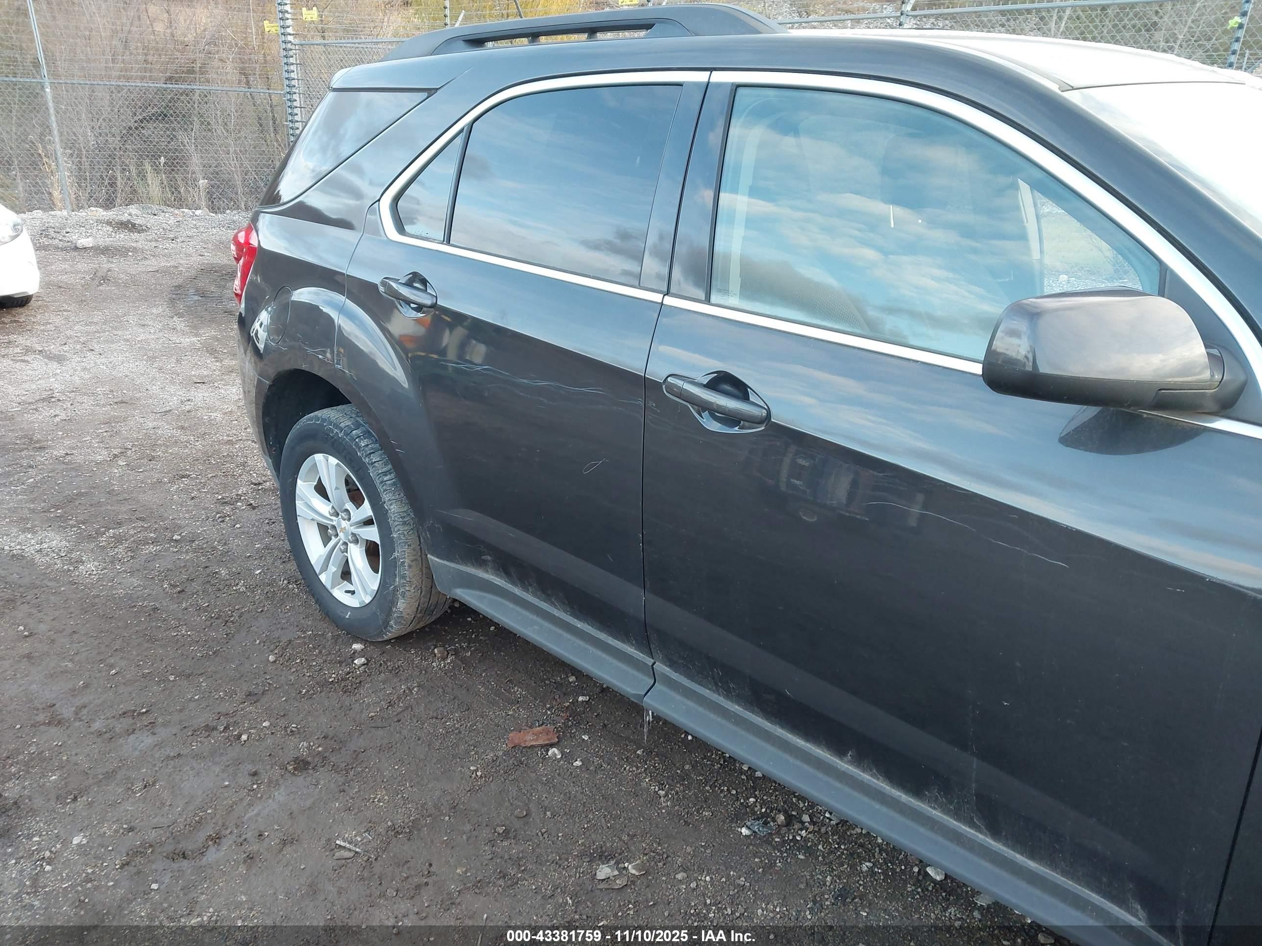 CHEVROLET EQUINOX image 6