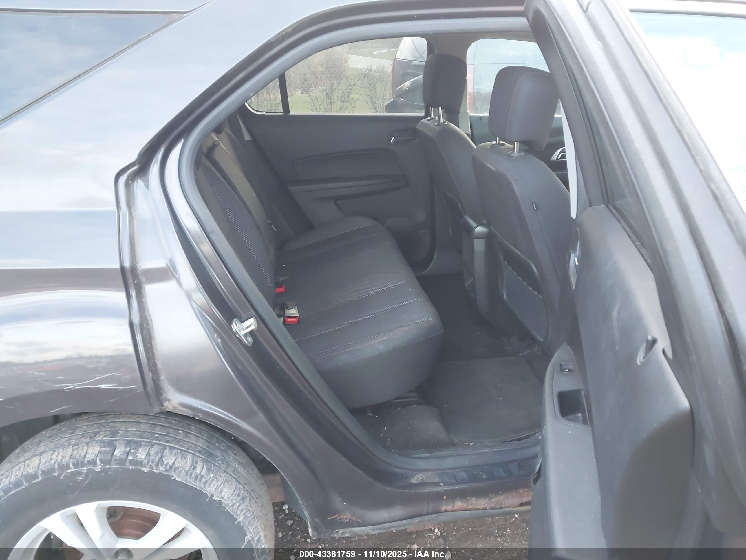 CHEVROLET EQUINOX image 8