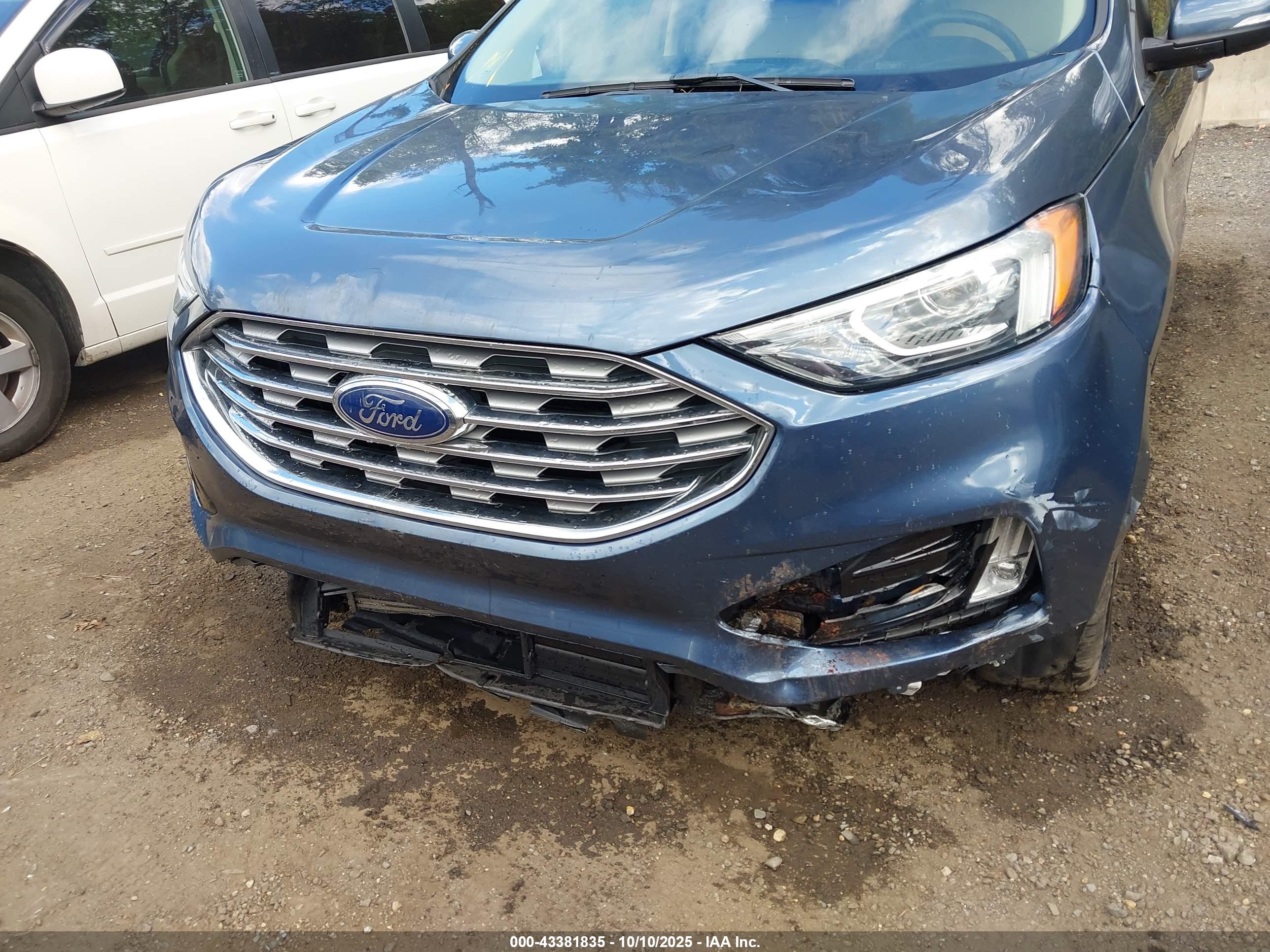 FORD EDGE image 6
