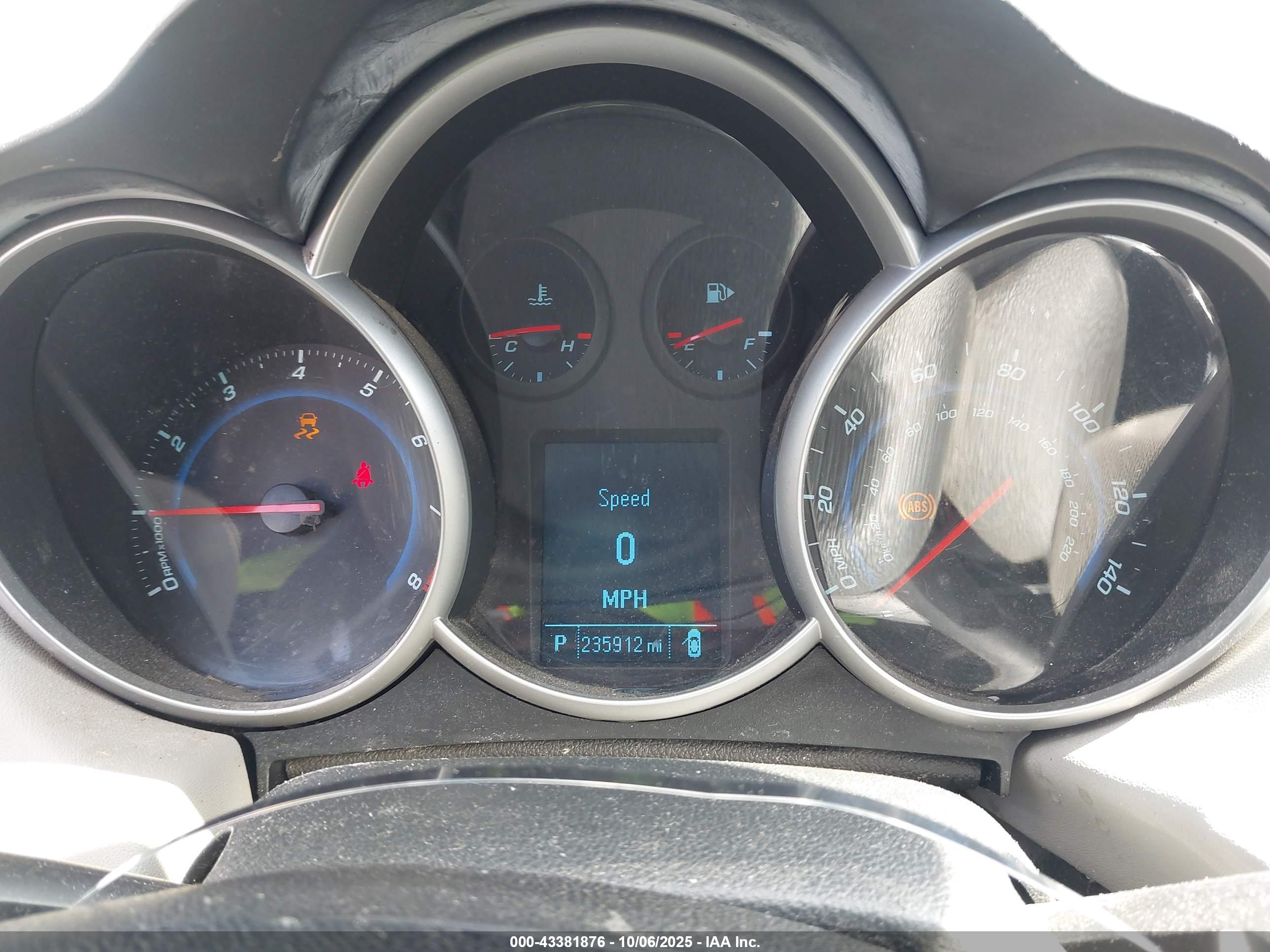 CHEVROLET CRUZE image 7