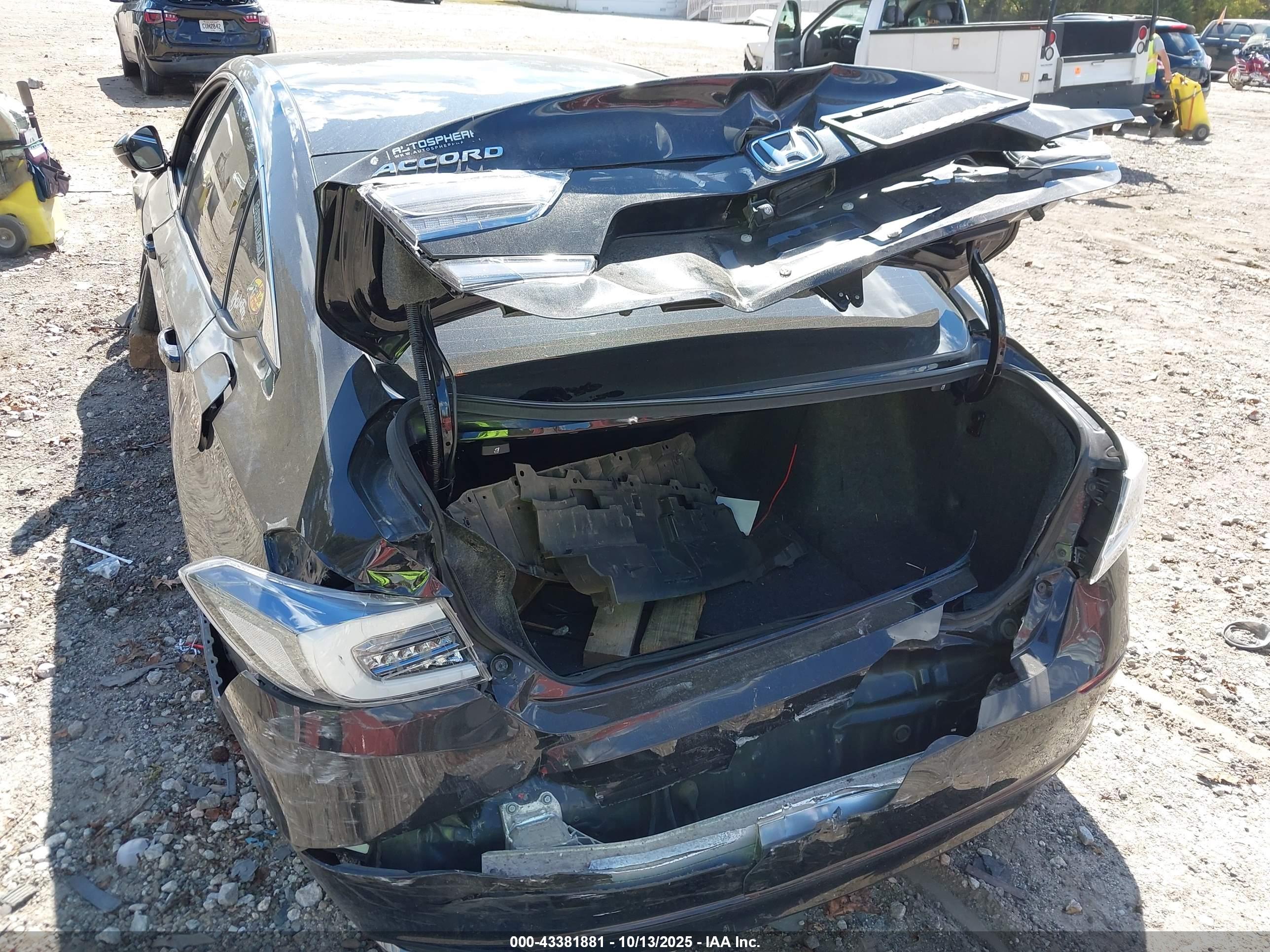 HONDA ACCORD image 6