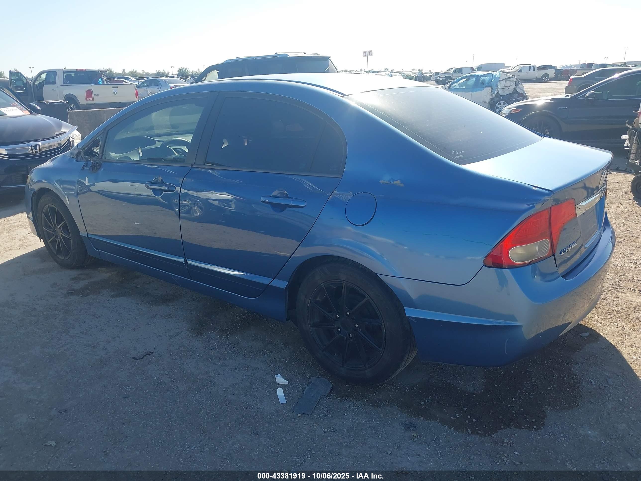 HONDA CIVIC image 3