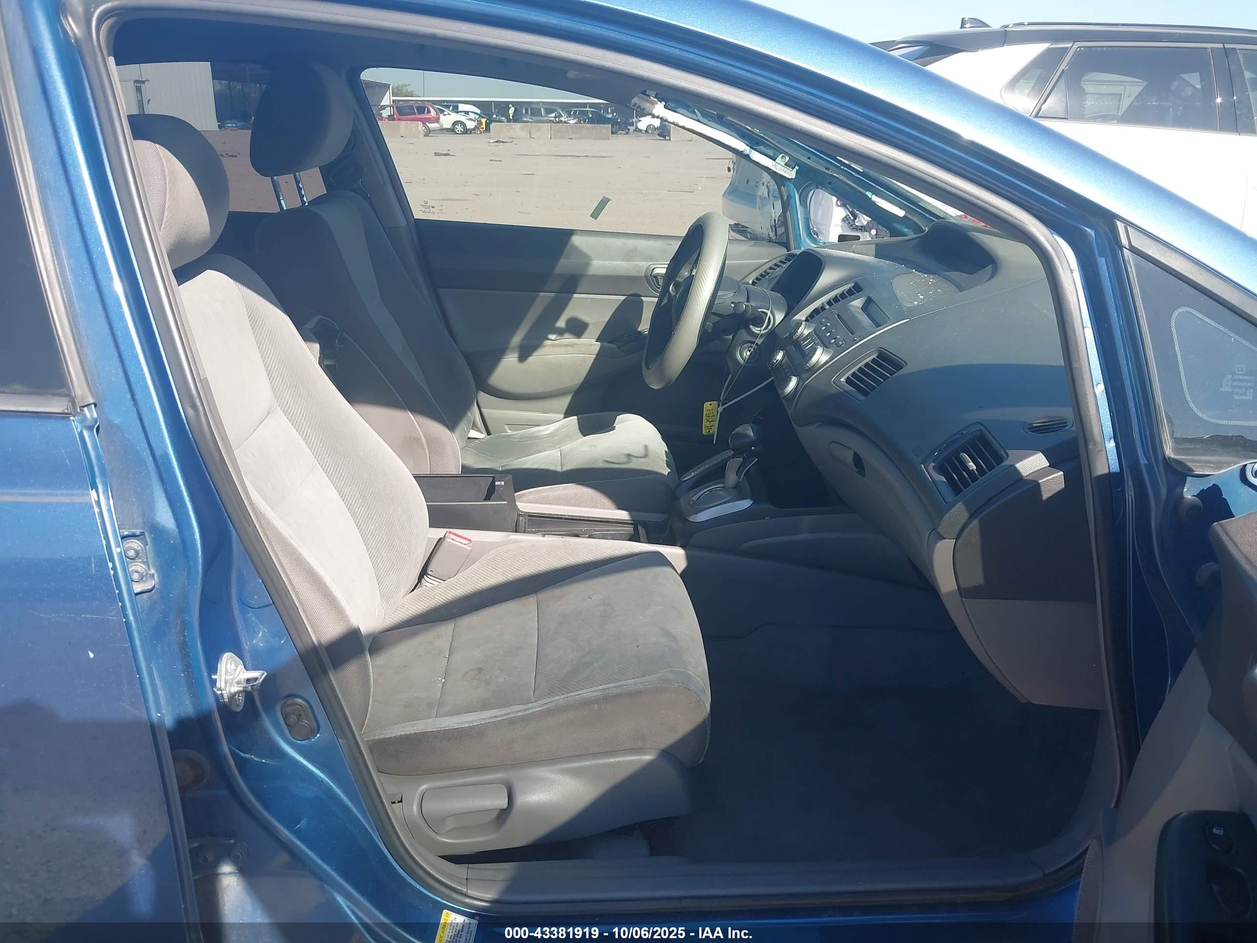 HONDA CIVIC image 5