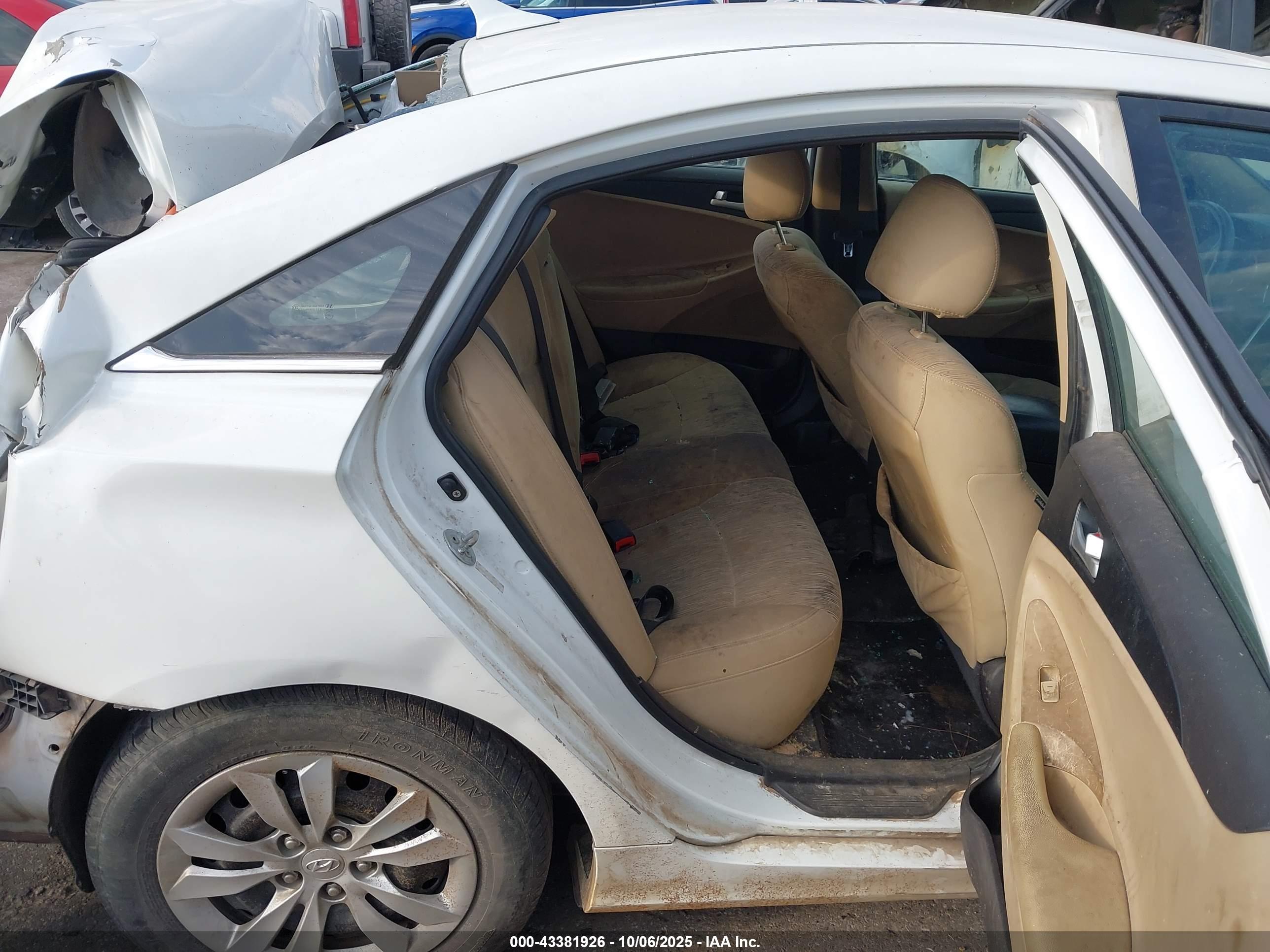 HYUNDAI SONATA image 8