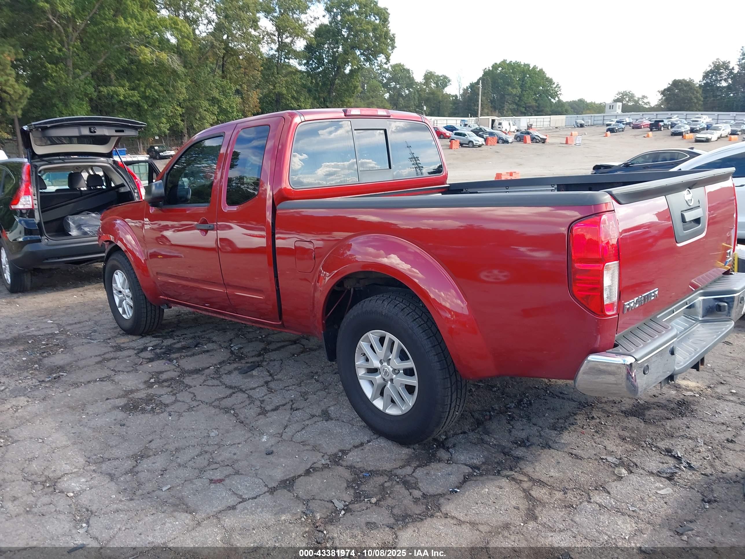 NISSAN FRONTIER image 3