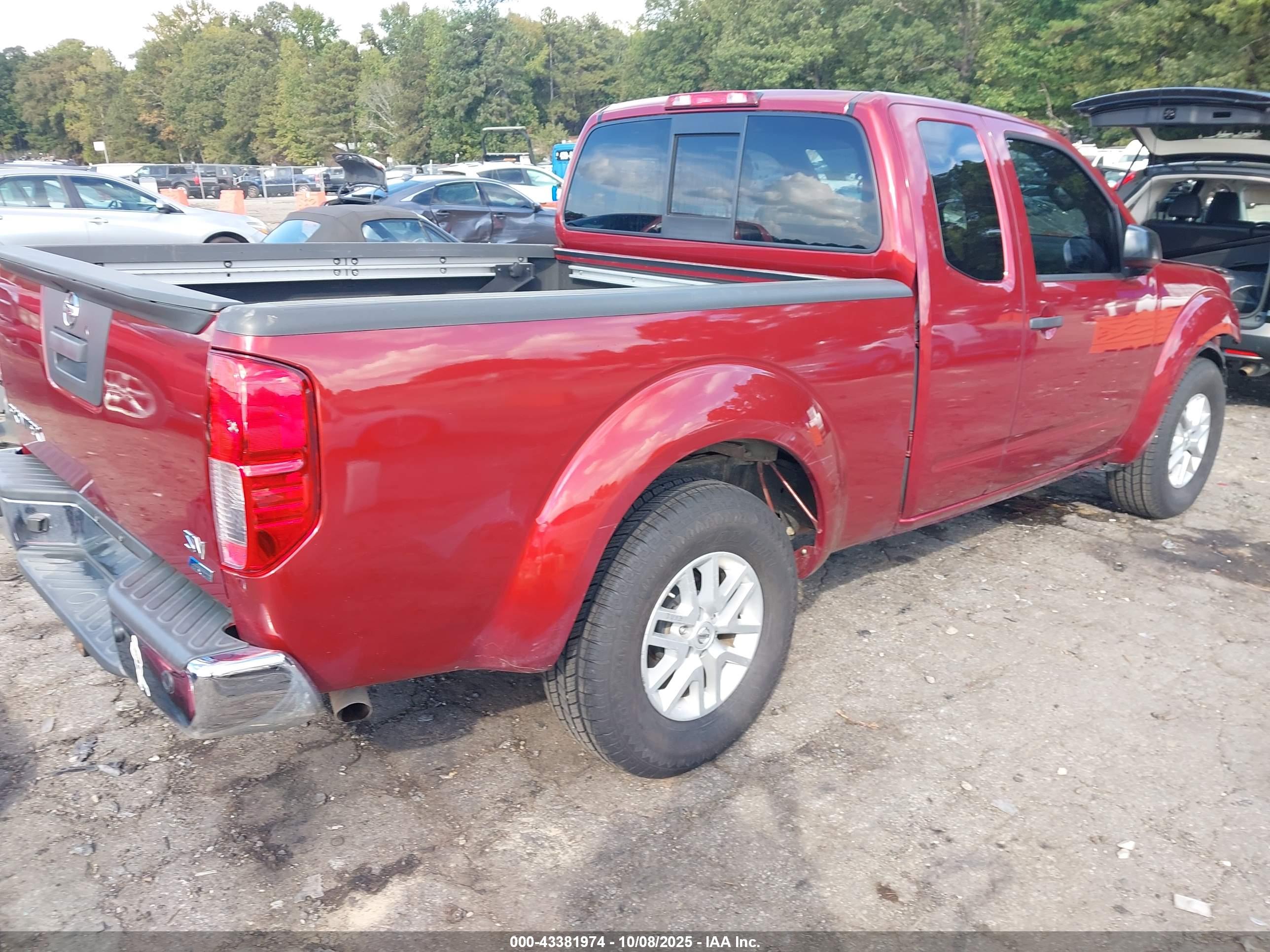 NISSAN FRONTIER image 4