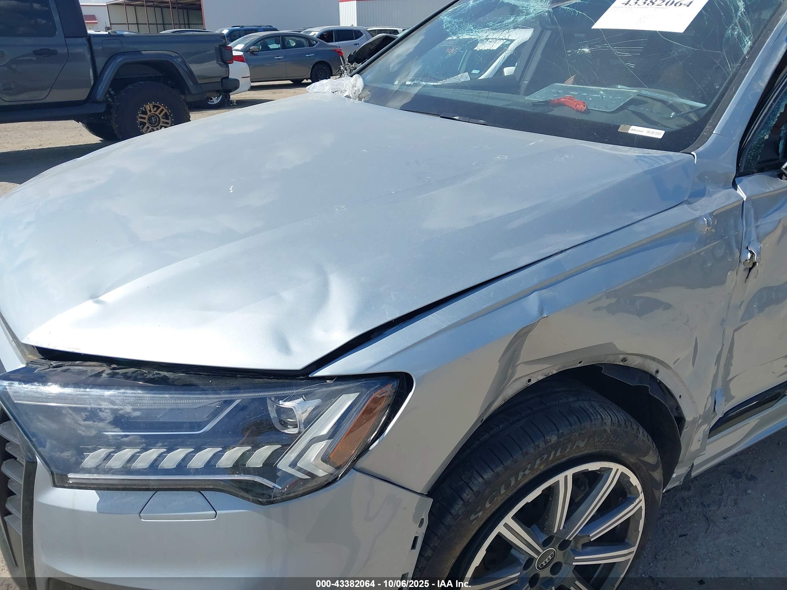 AUDI Q7 image 6